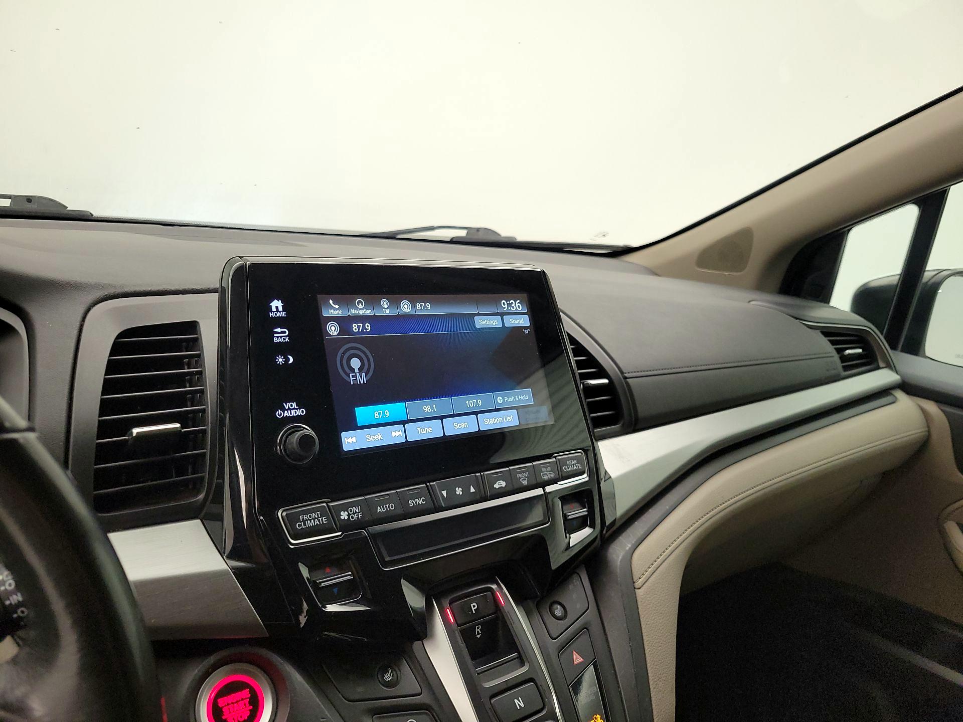 Thumbnail: 2020 Honda Odyssey - 16