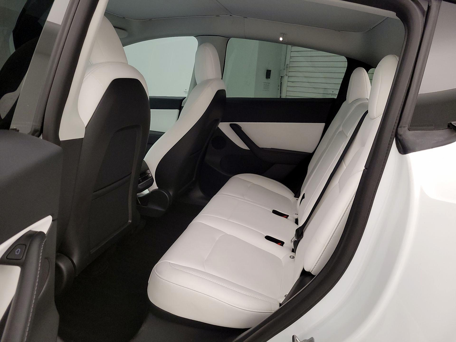 Thumbnail: 2022 Tesla Model Y - 19