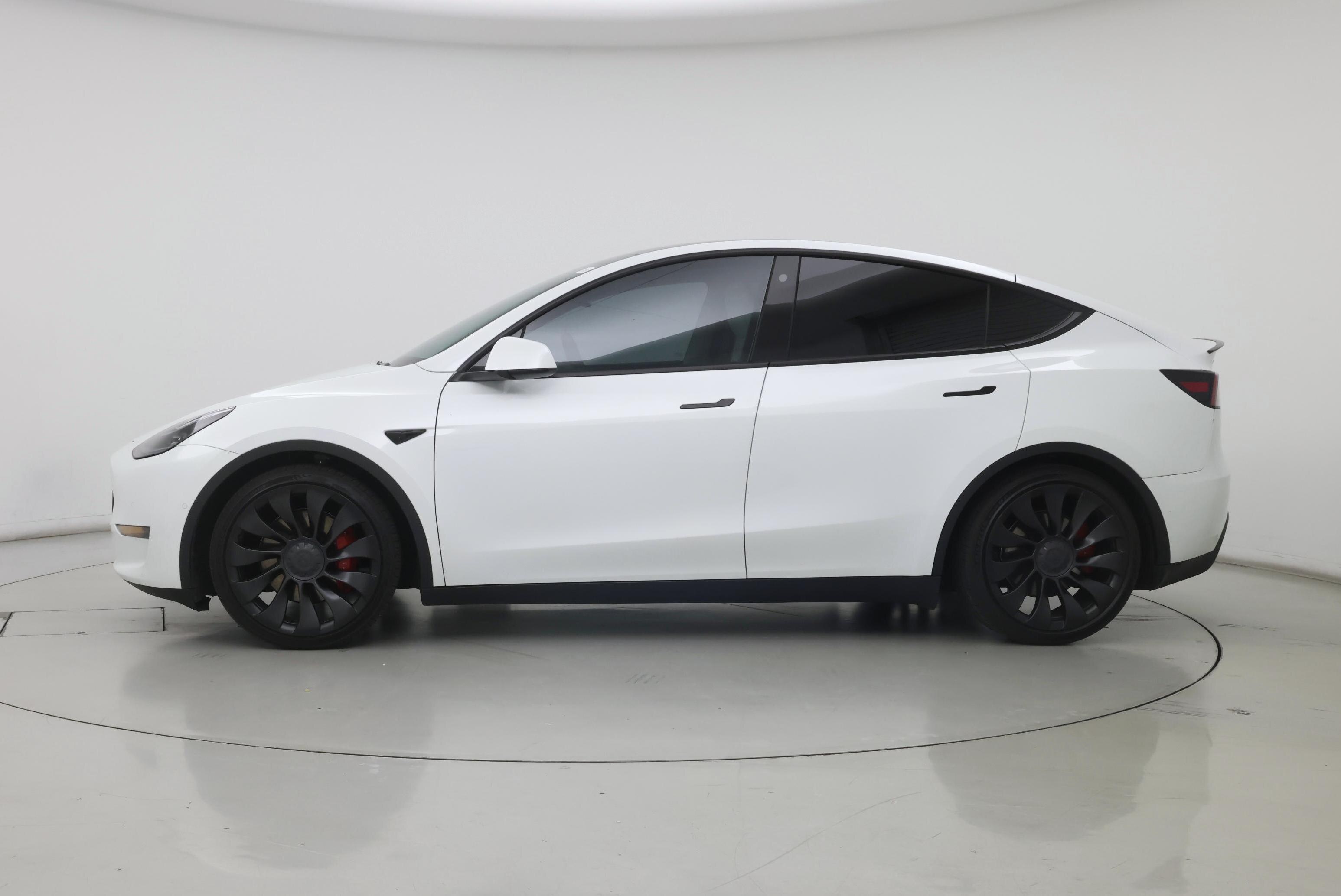 Thumbnail: 2022 Tesla Model Y - 3