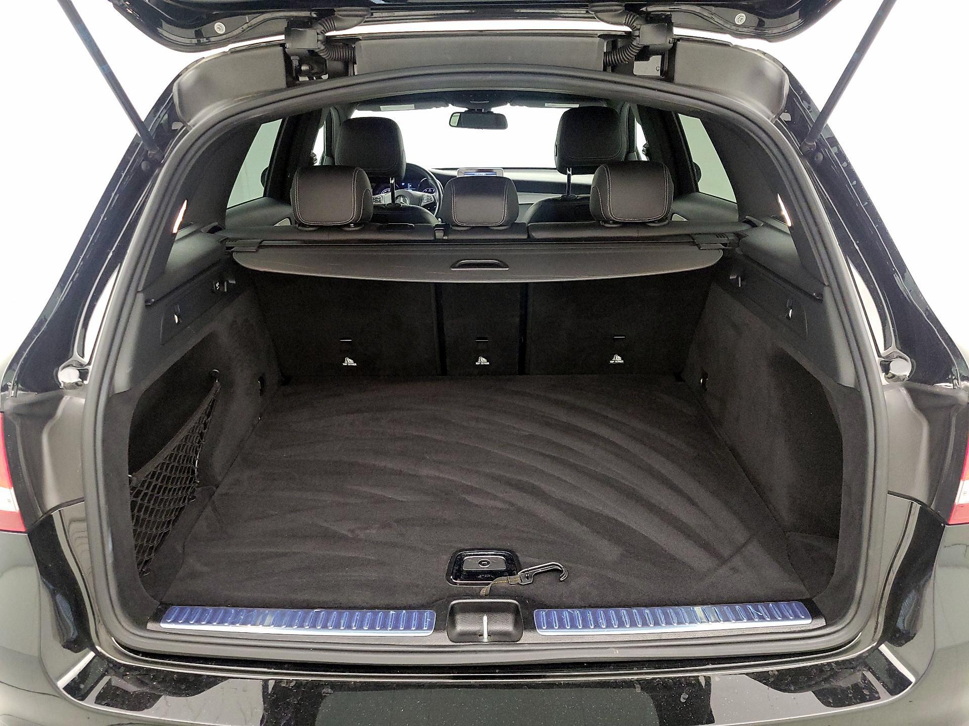 Thumbnail: 2019 Mercedes-Benz GLC - 18