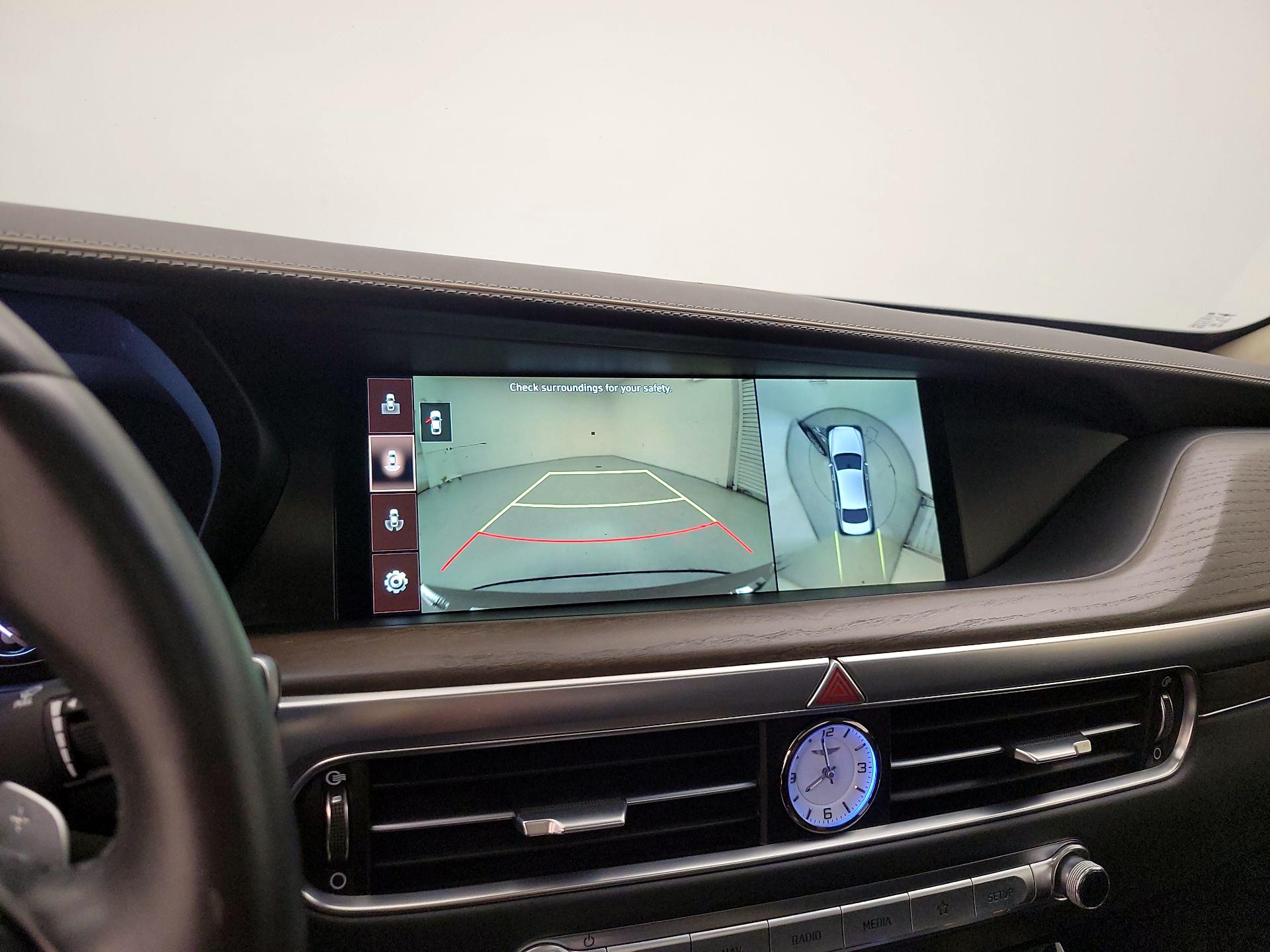 Thumbnail: 2022 Genesis G90 - 15