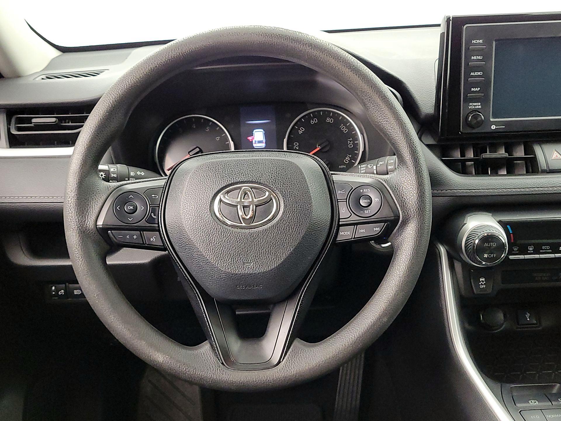 Thumbnail: 2021 Toyota RAV4 - 10