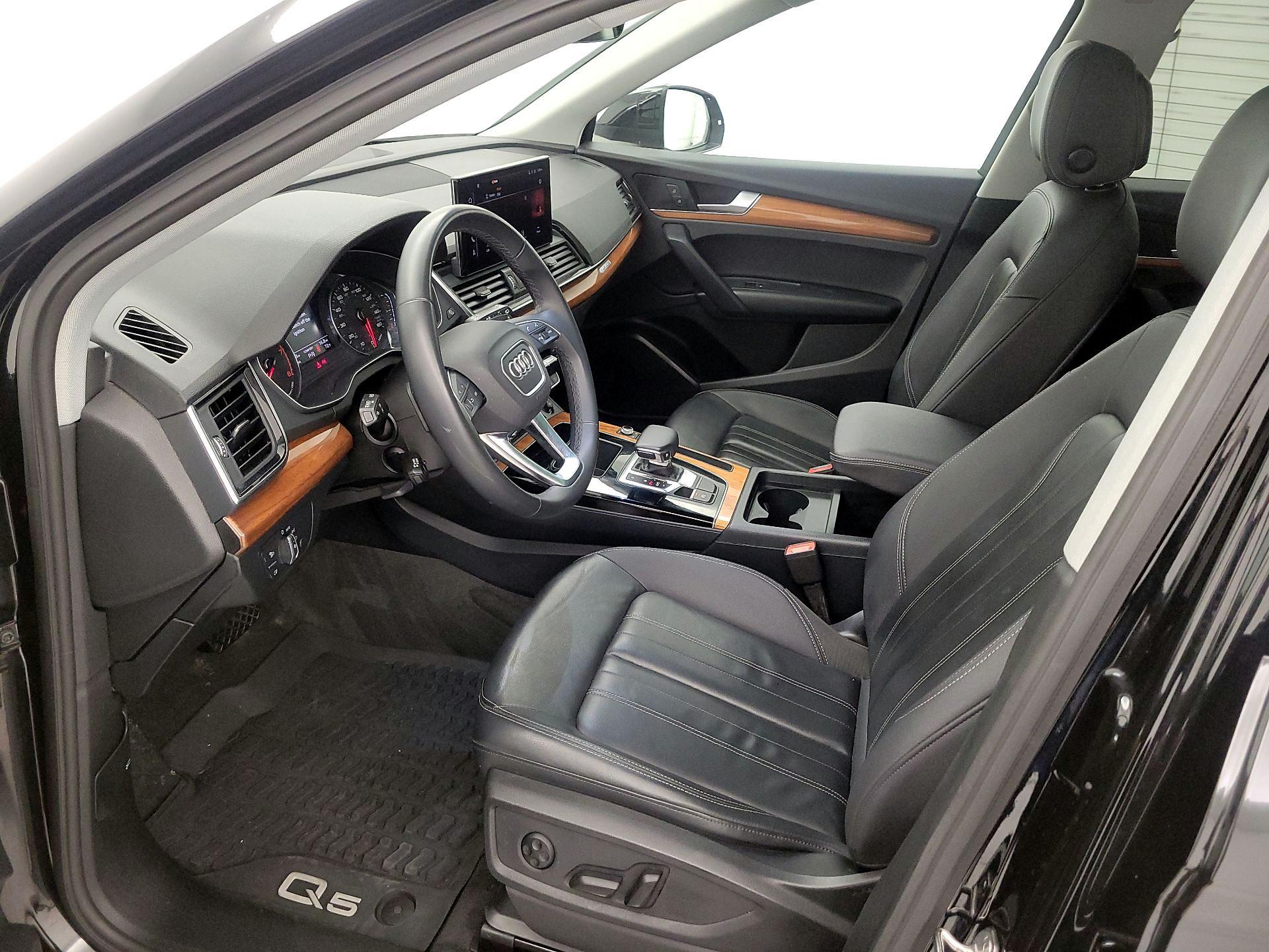 Thumbnail: 2023 Audi Q5 - 11