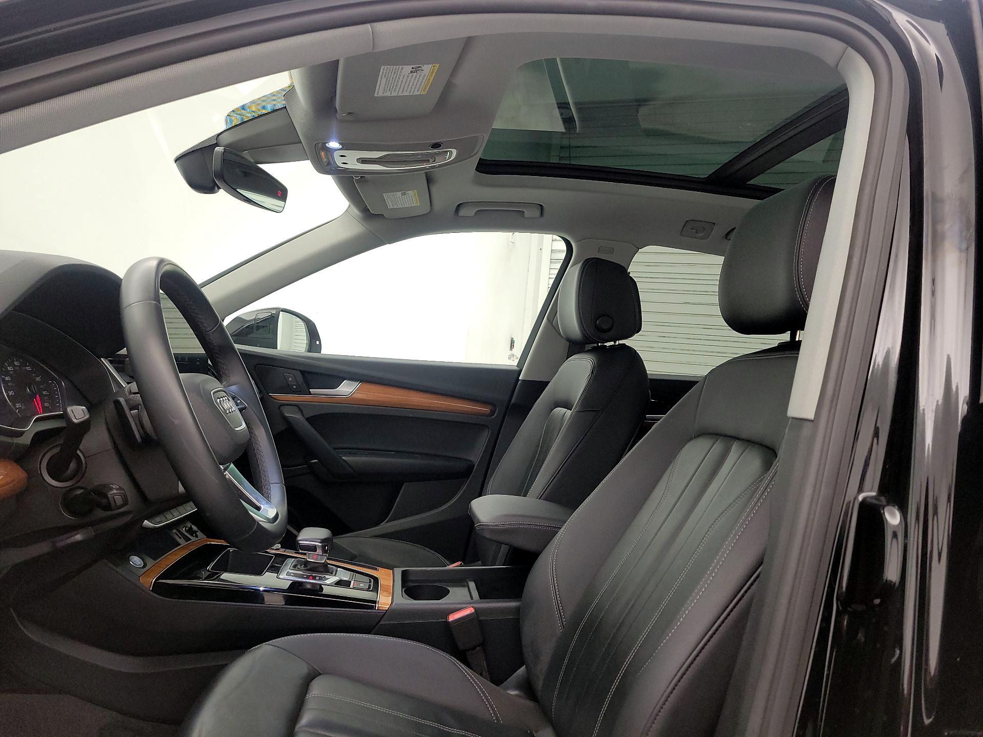 Thumbnail: 2023 Audi Q5 - 19