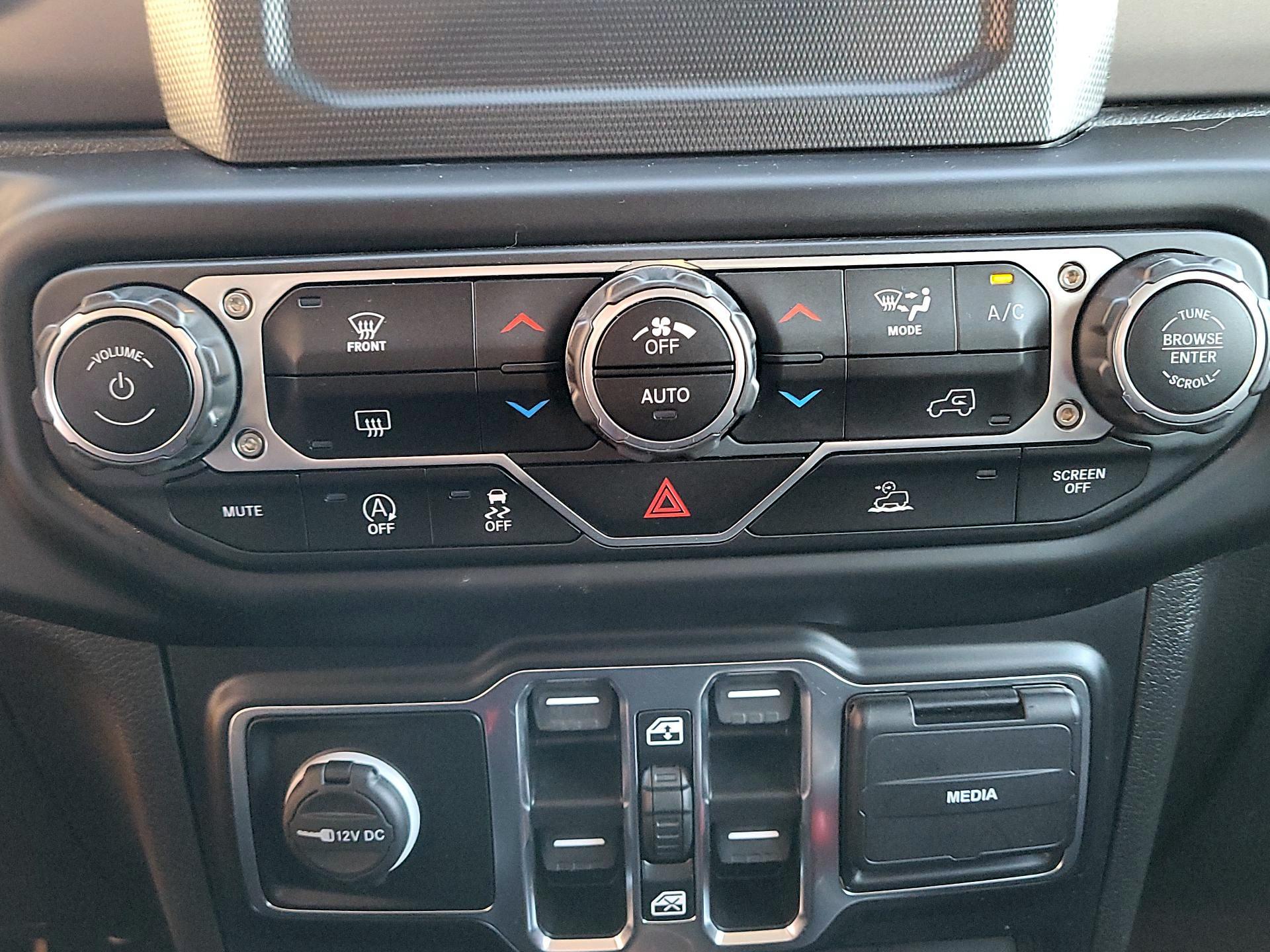 Thumbnail: 2021 Jeep Wrangler - 16