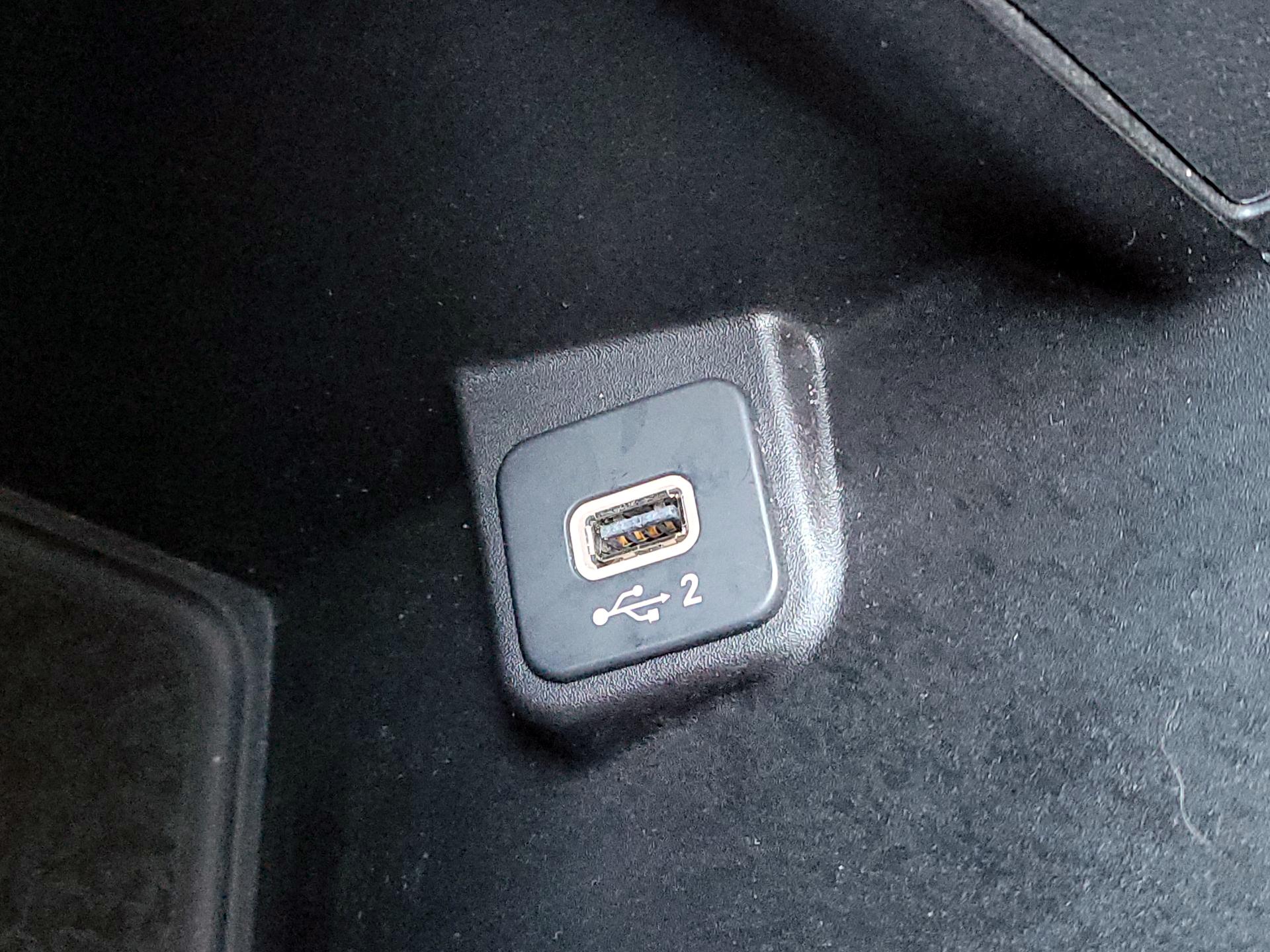 Thumbnail: 2021 Jeep Wrangler - 18