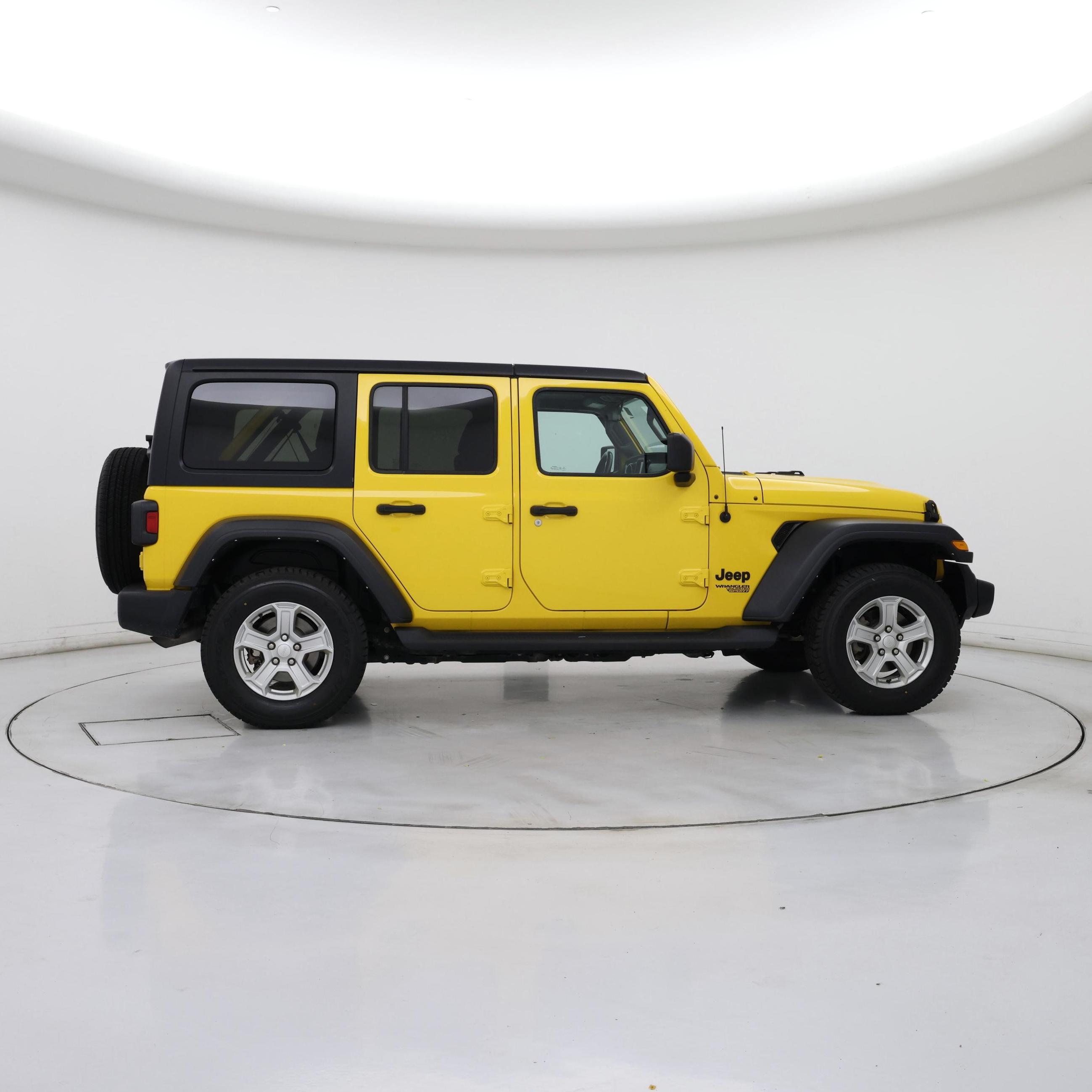 Thumbnail: 2021 Jeep Wrangler - 7