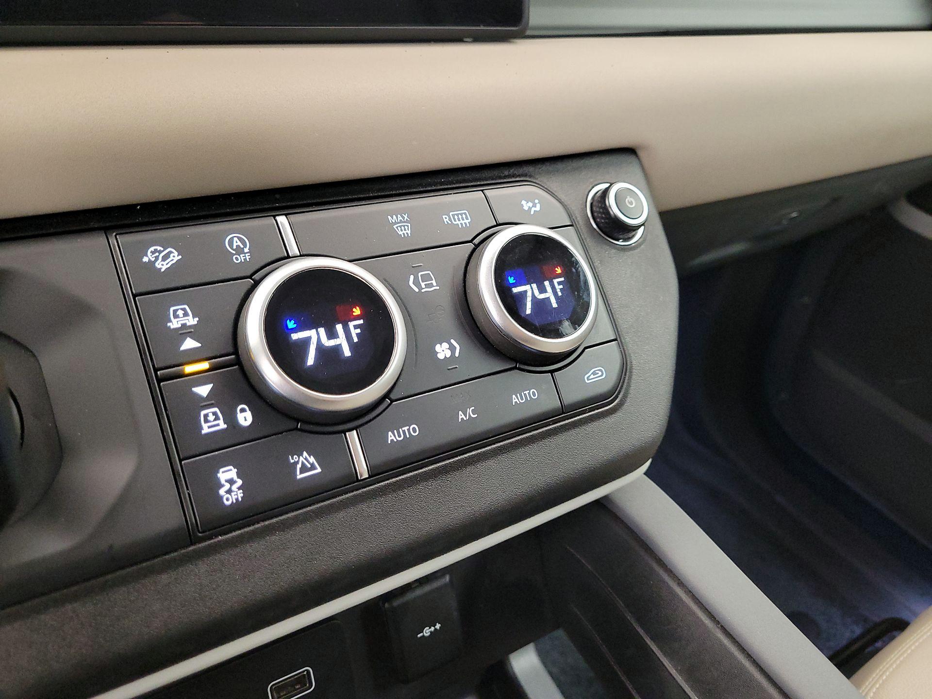 Thumbnail: 2021 Land Rover Defender - 17