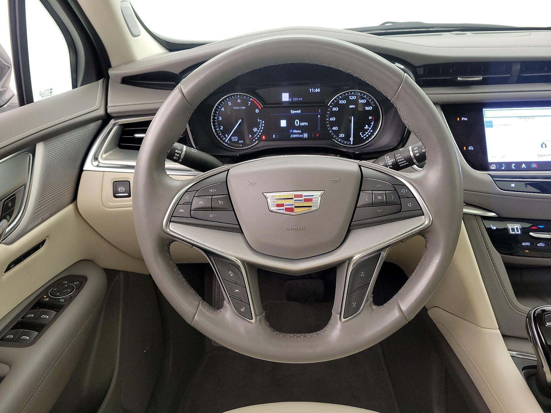 Thumbnail: 2021 Cadillac XT5 - 10