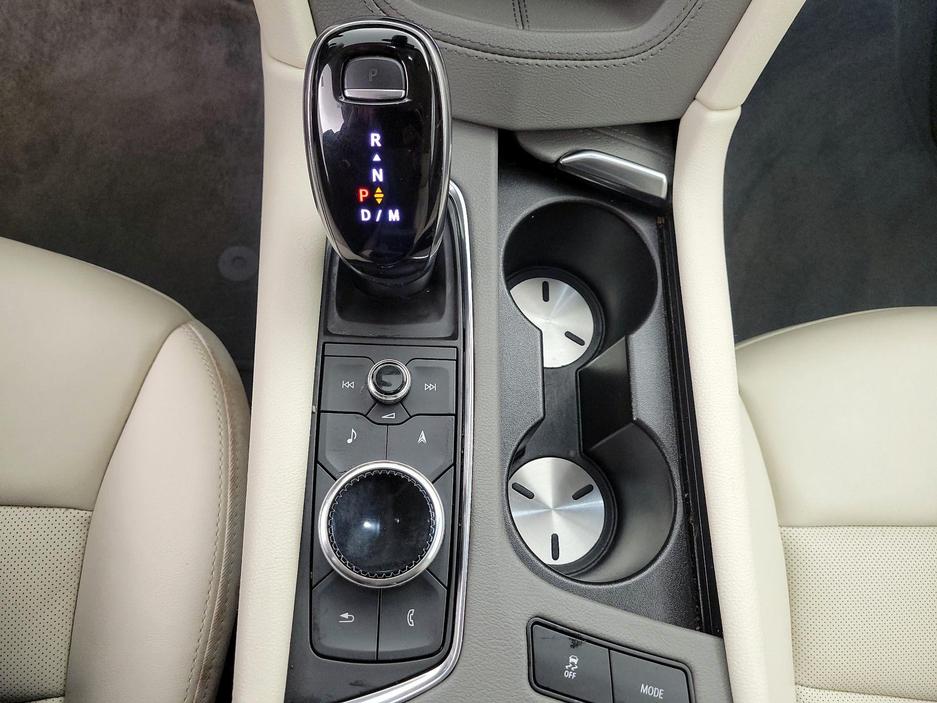 Thumbnail: 2021 Cadillac XT5 - 18