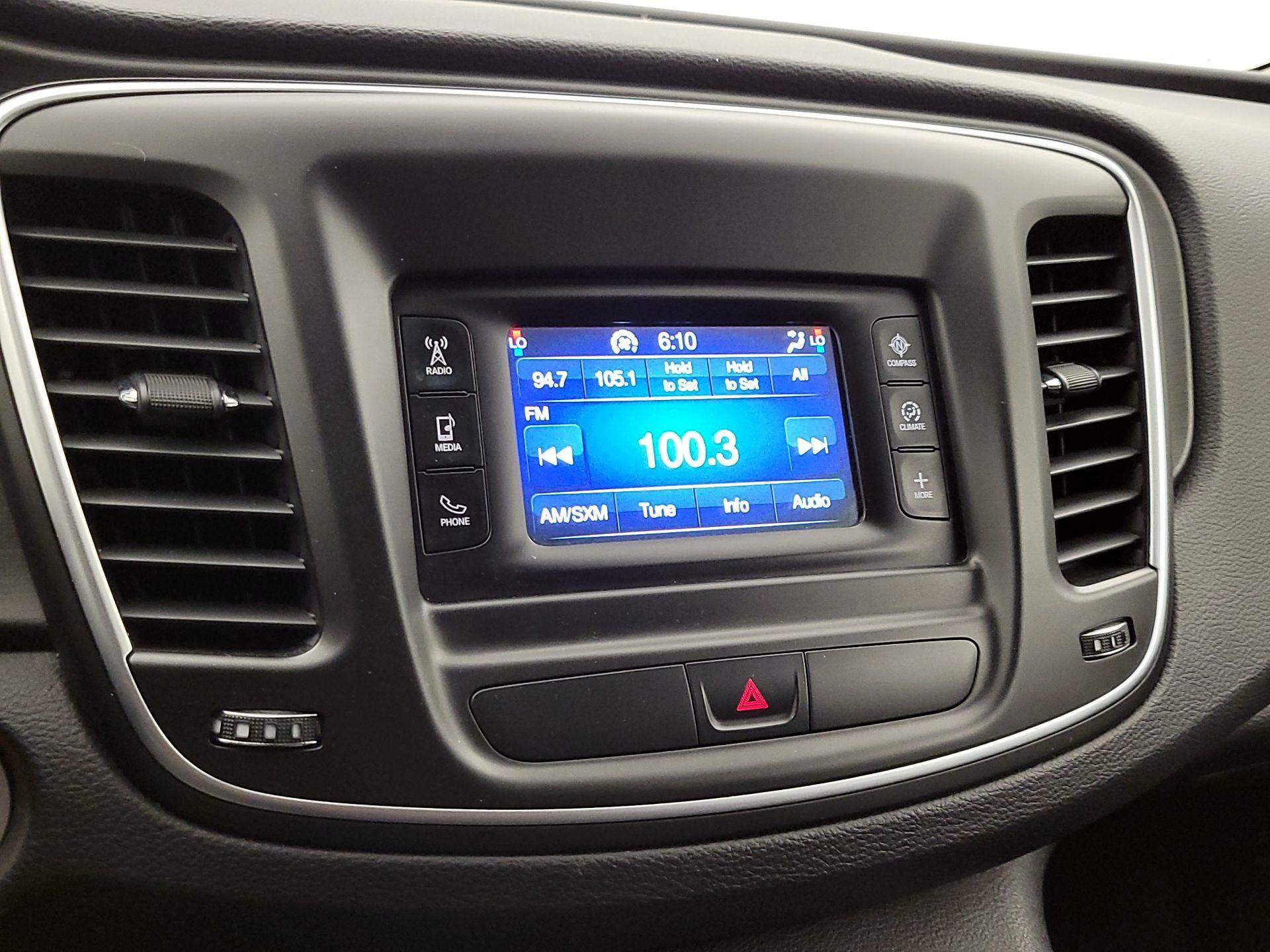 Thumbnail: 2015 Chrysler 200 - 16