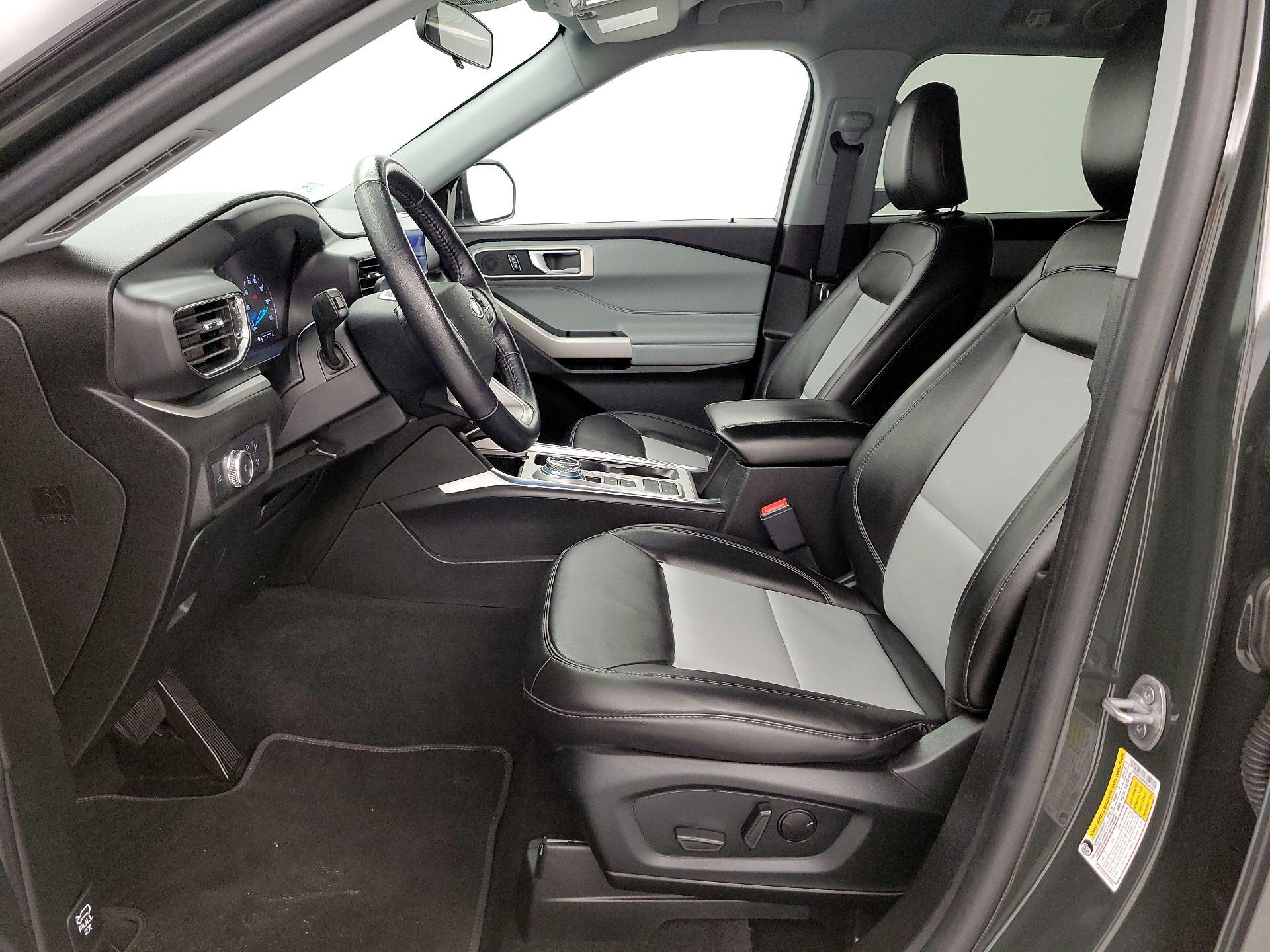 Thumbnail: 2022 Ford Explorer - 11