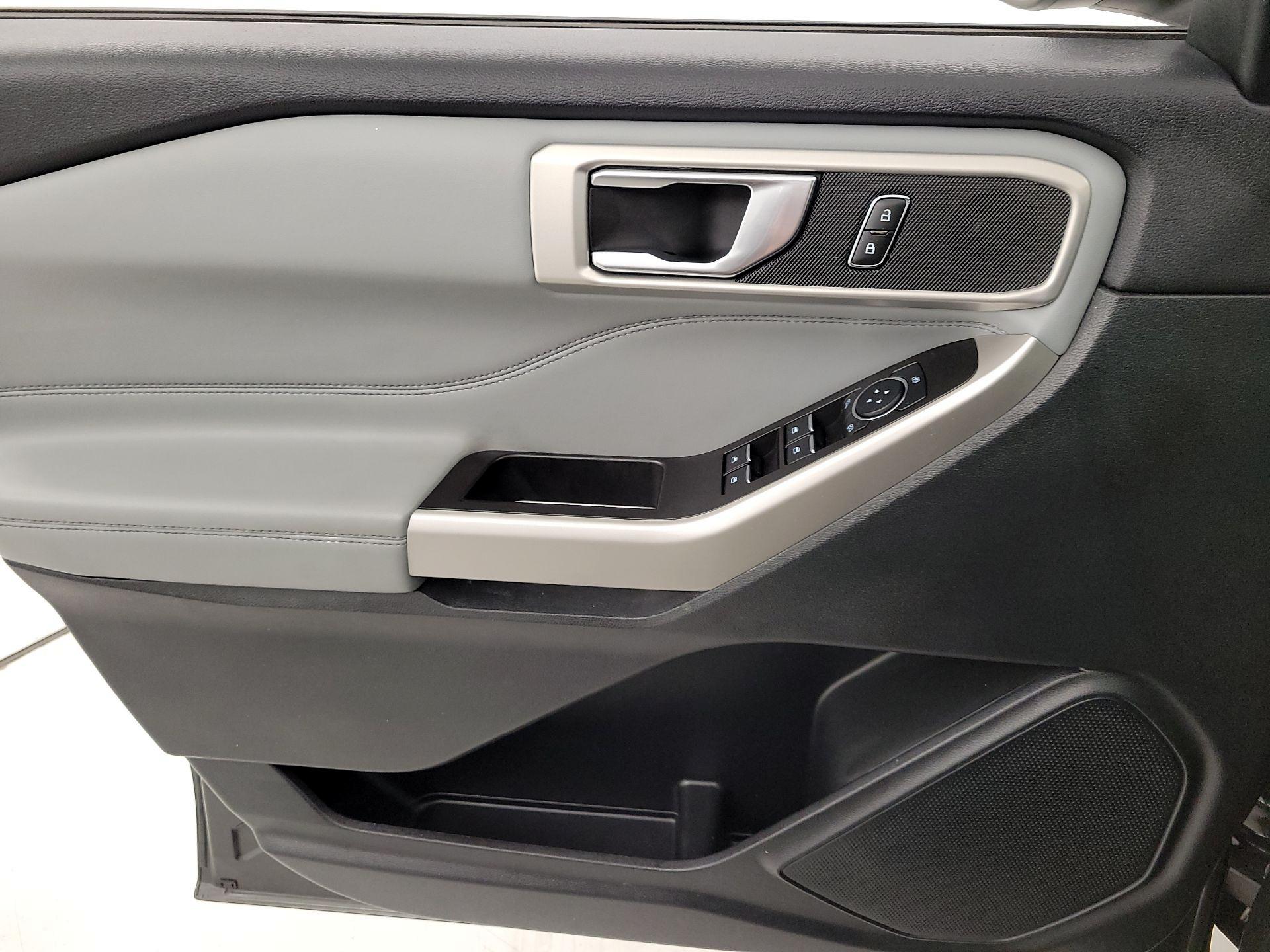 Thumbnail: 2022 Ford Explorer - 12