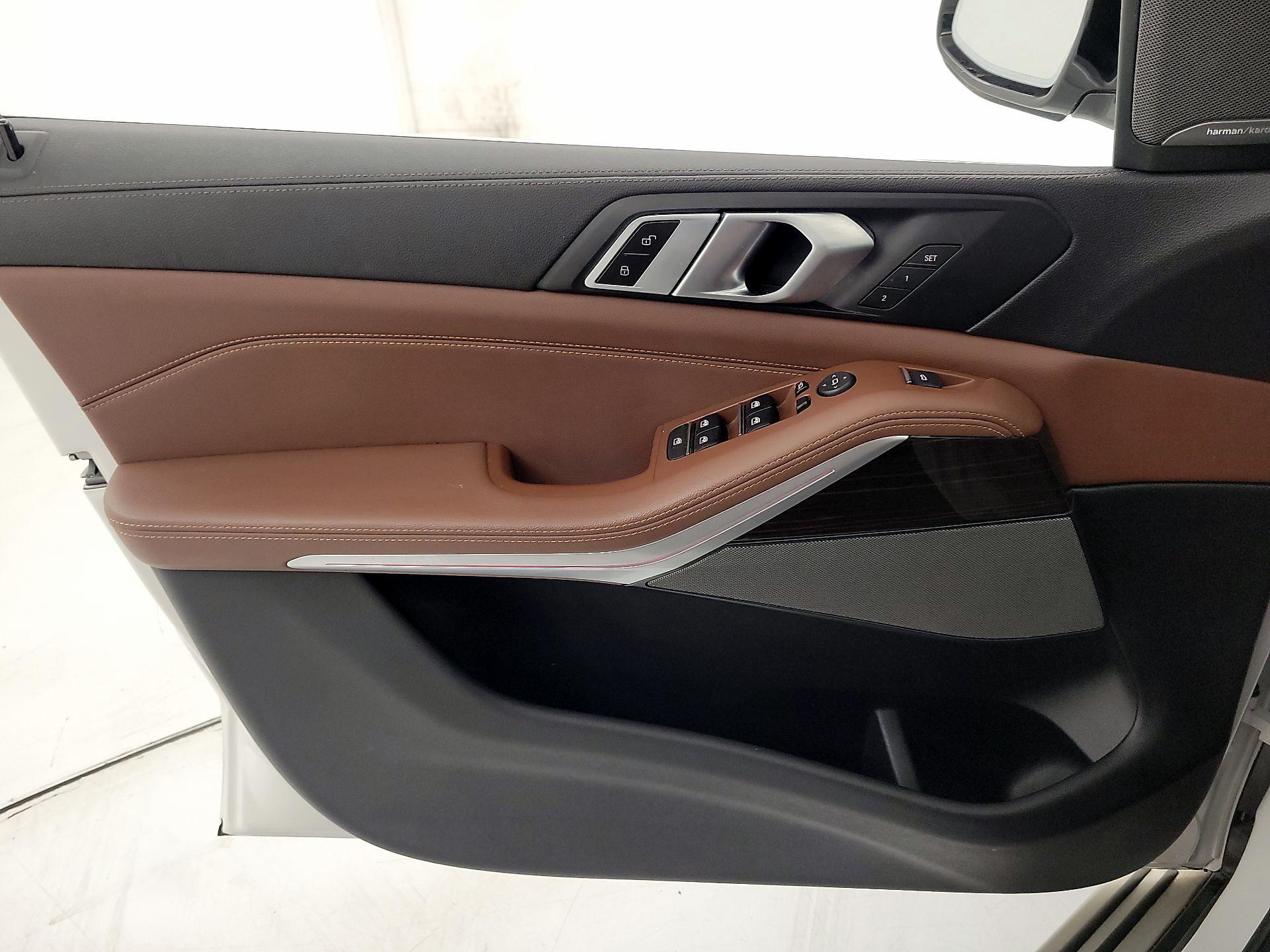 Thumbnail: 2021 BMW X5 - 12