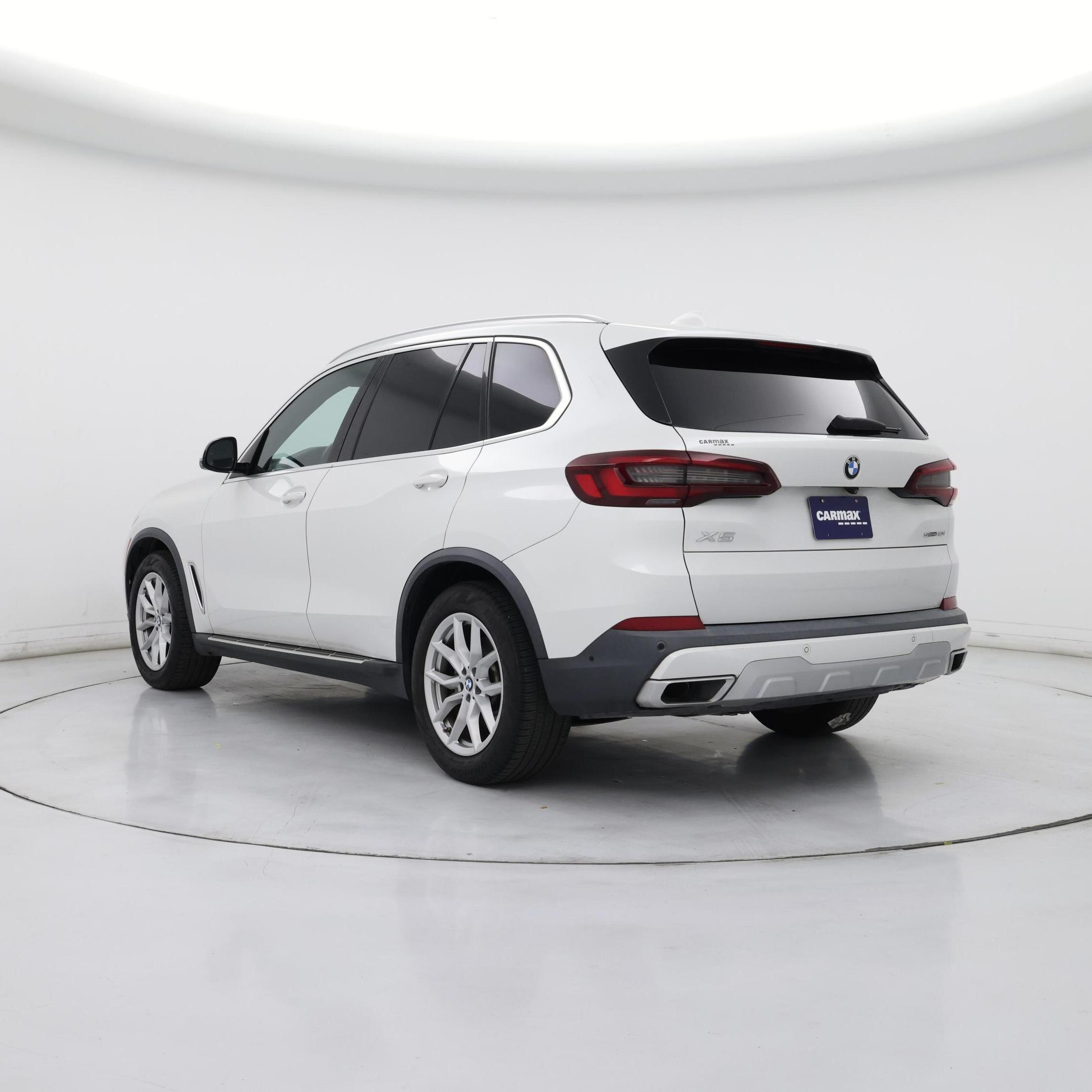 Thumbnail: 2021 BMW X5 - 2