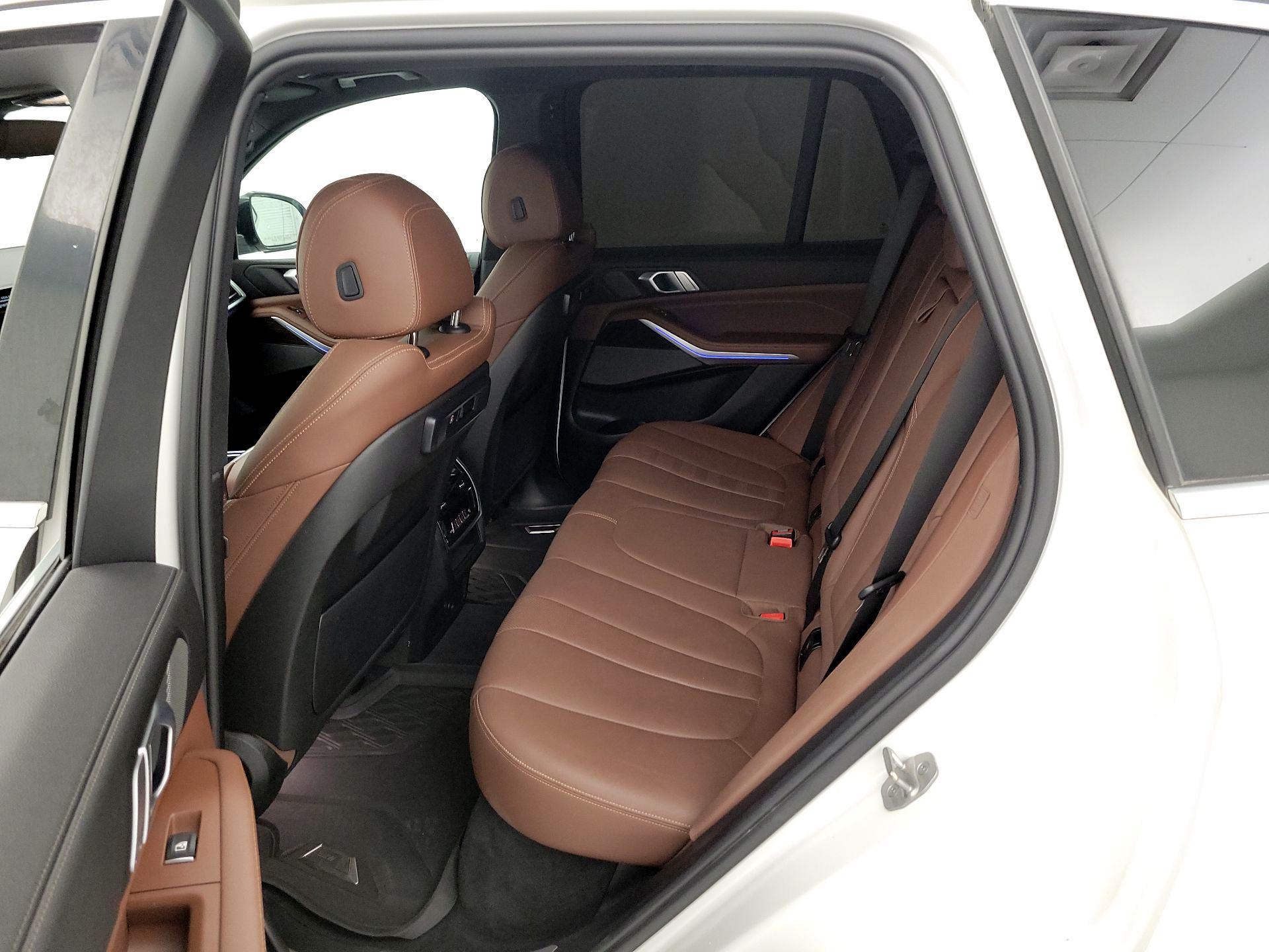 Thumbnail: 2021 BMW X5 - 20