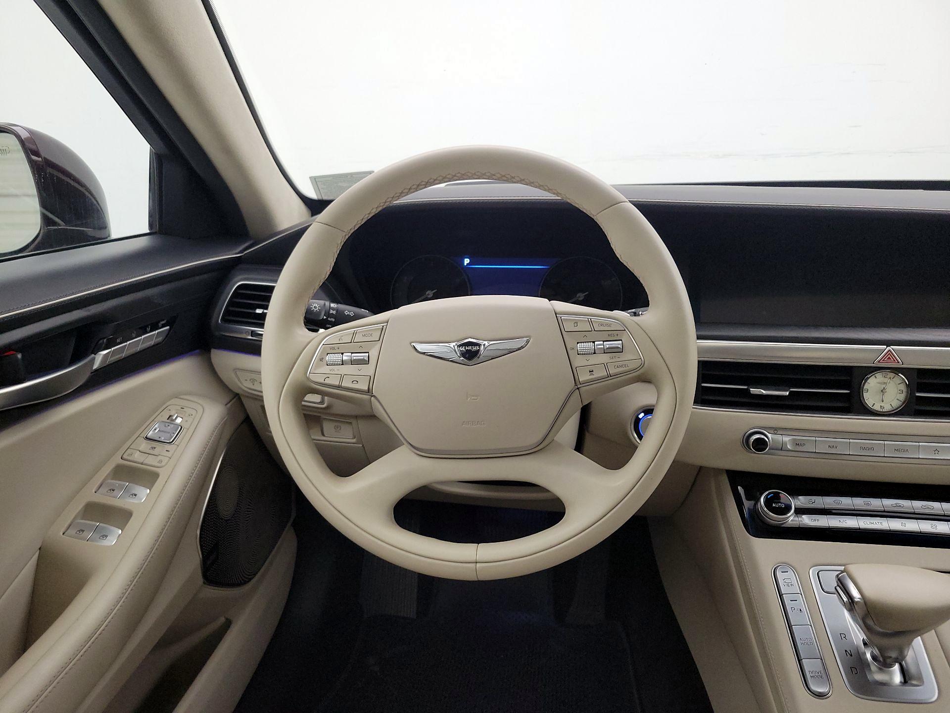 Thumbnail: 2020 Genesis G90 - 10