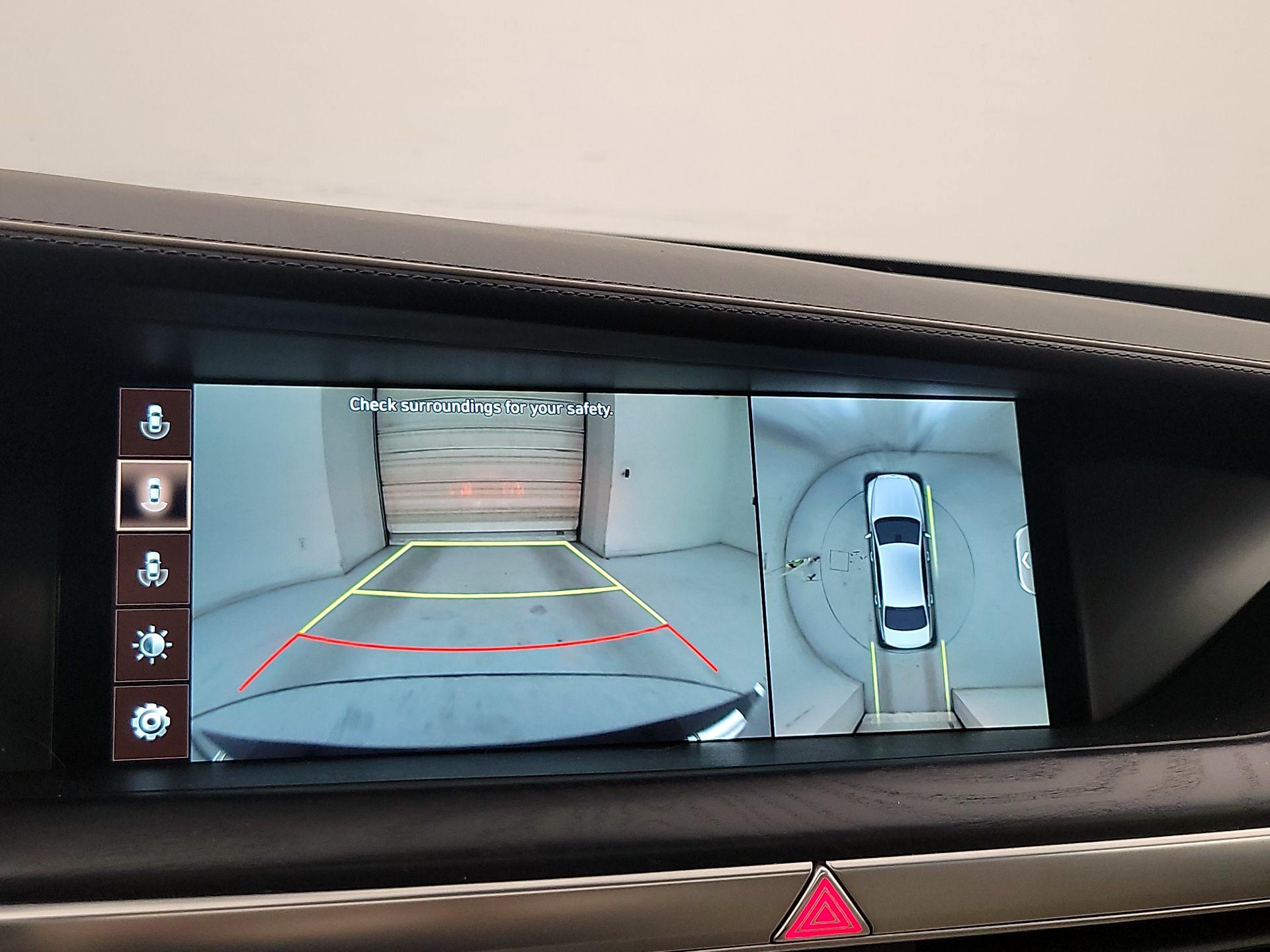 Thumbnail: 2020 Genesis G90 - 15