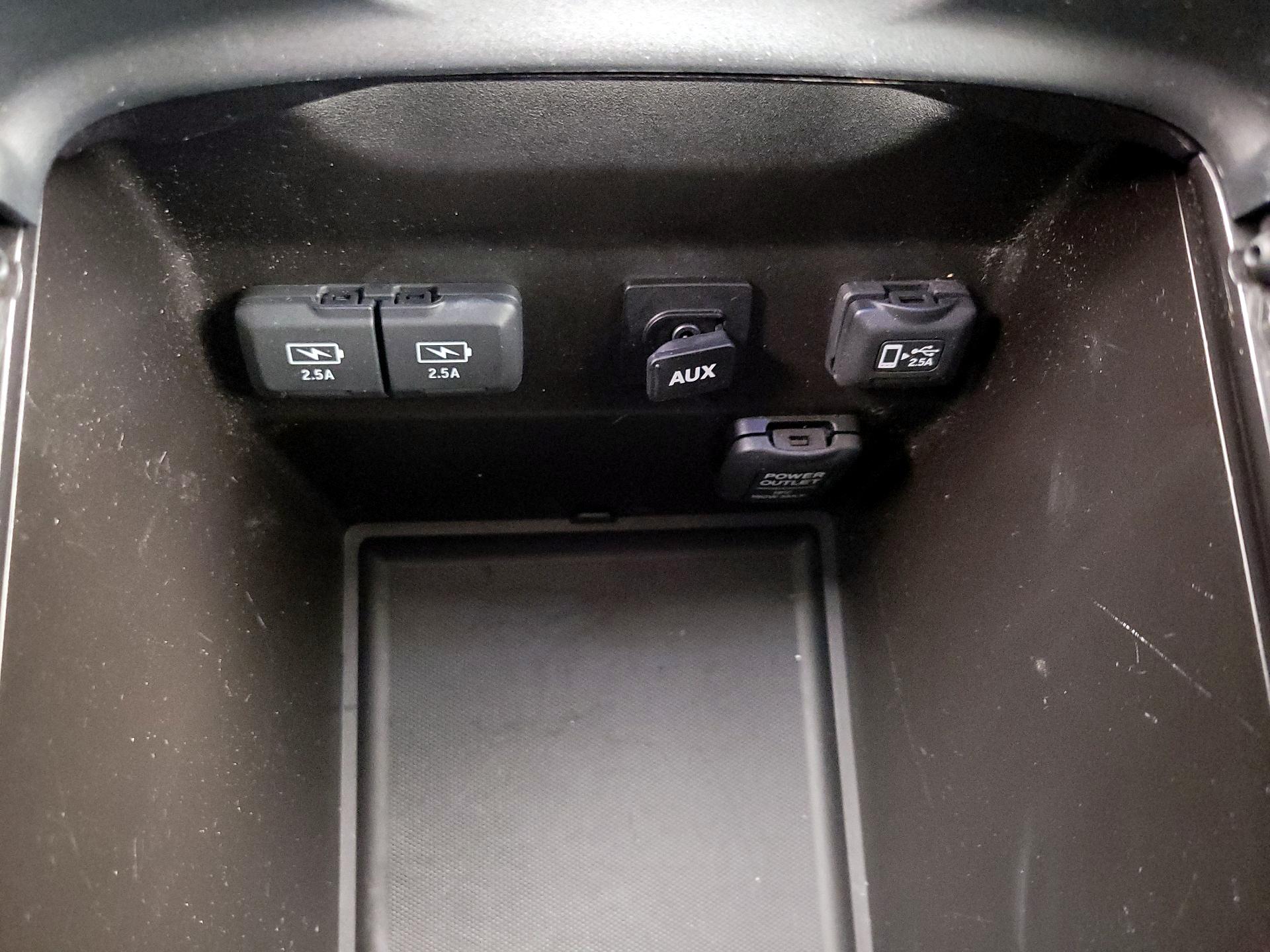 Thumbnail: 2020 Acura MDX - 19