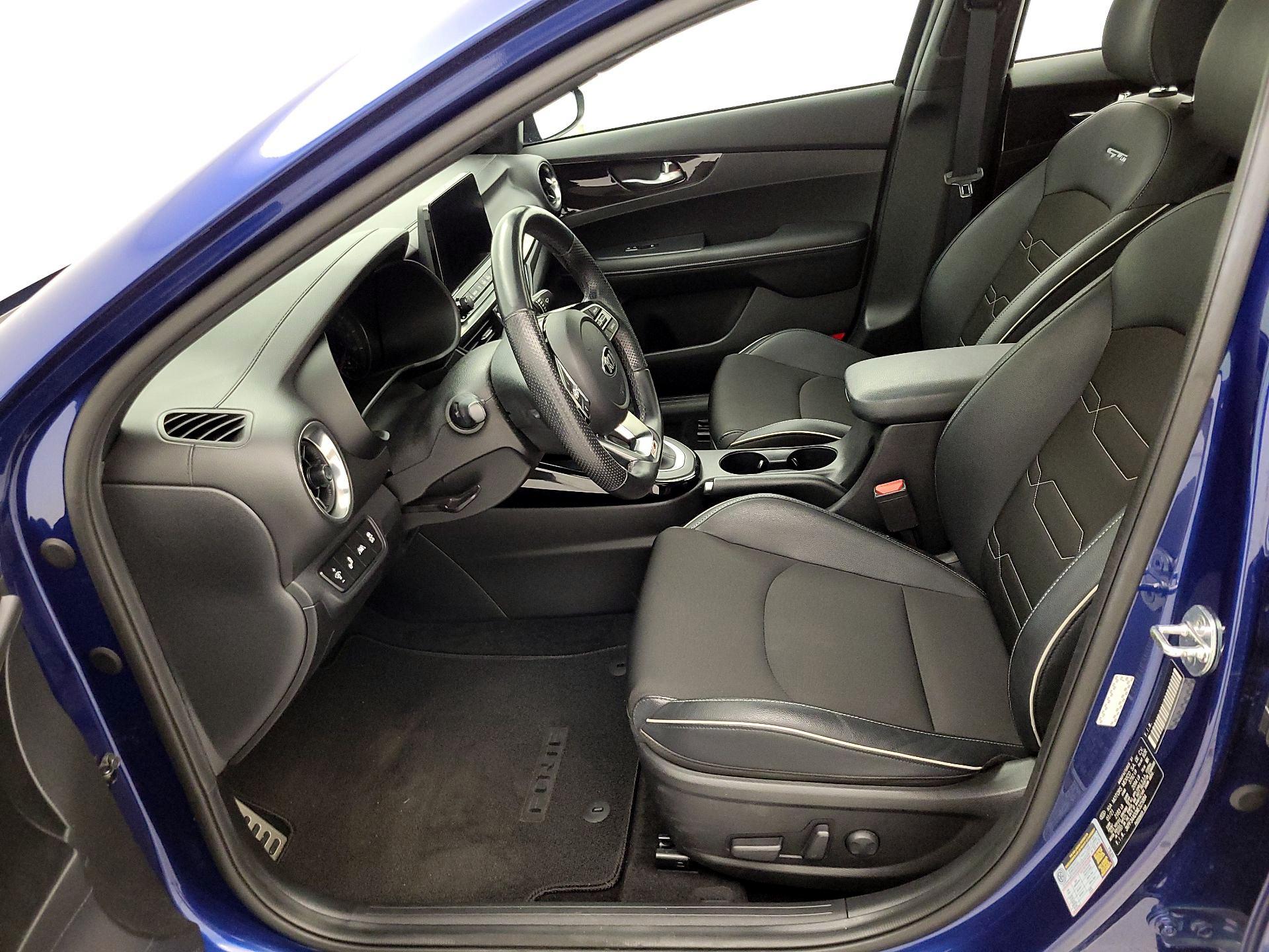 Thumbnail: 2021 Kia Forte - 11