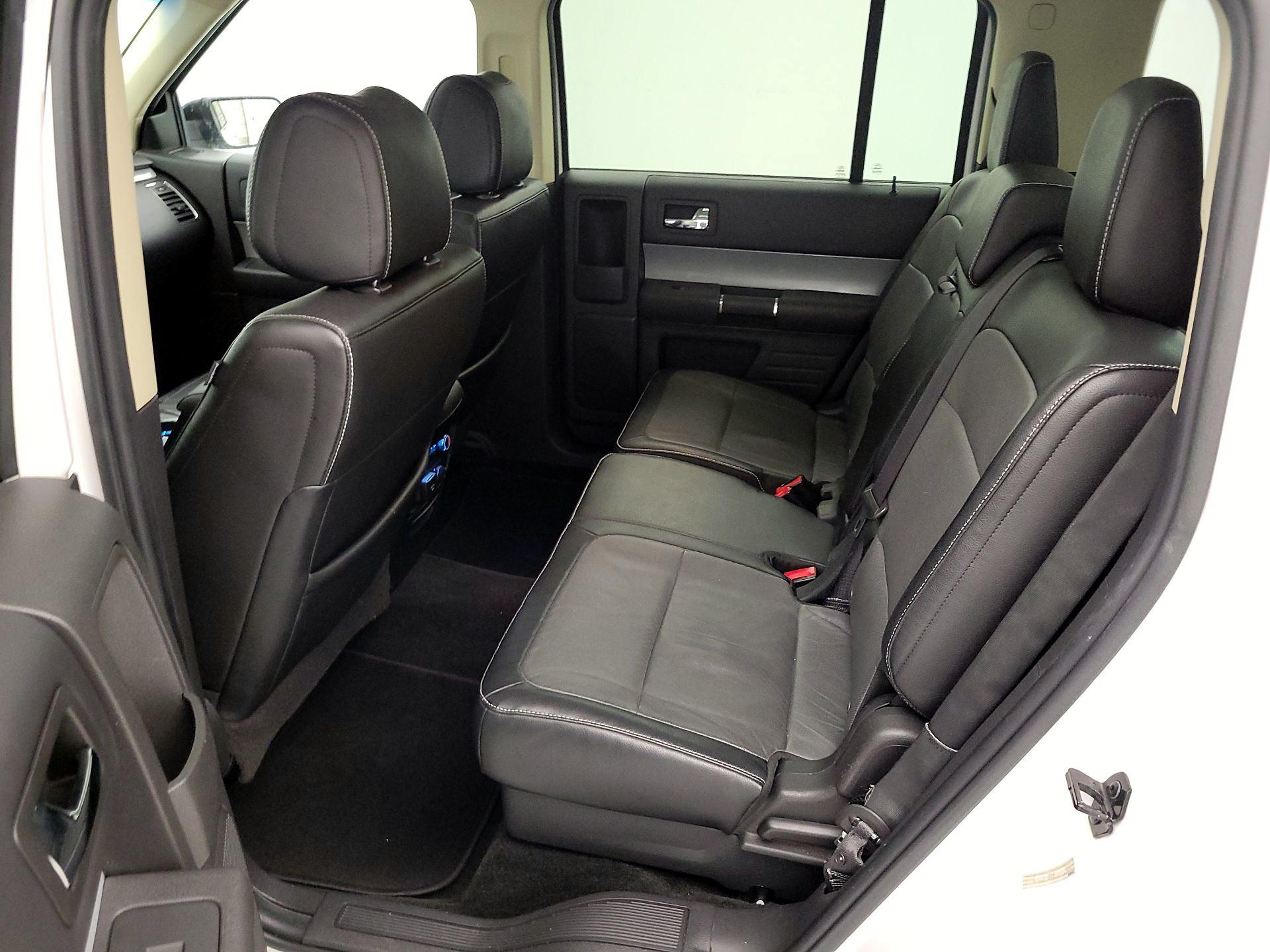 Thumbnail: 2014 Ford Flex - 19