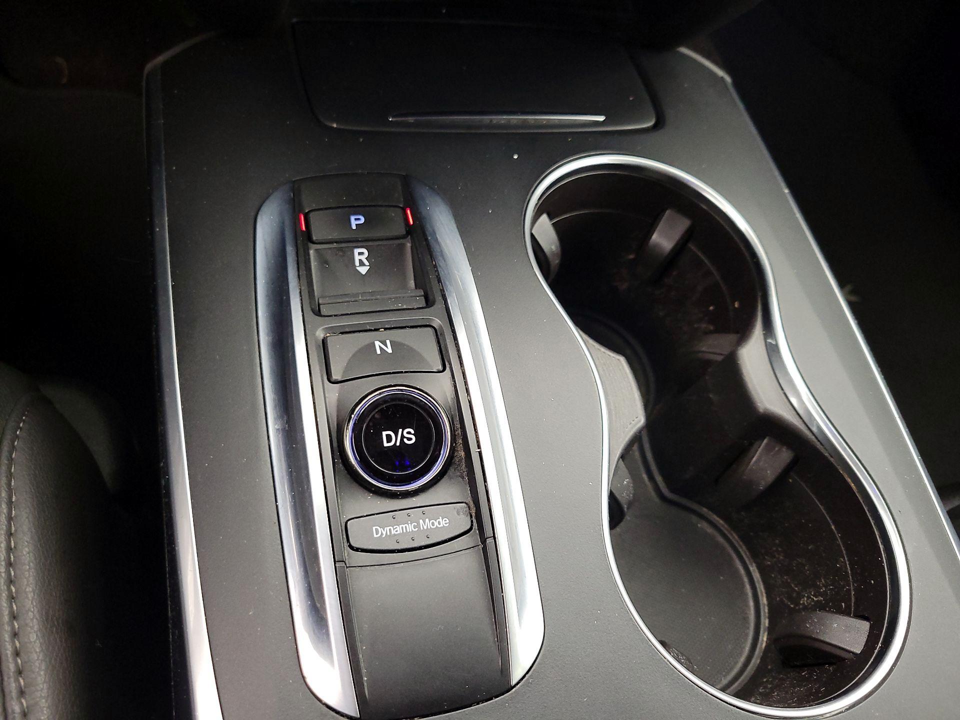 Thumbnail: 2017 Acura MDX - 18