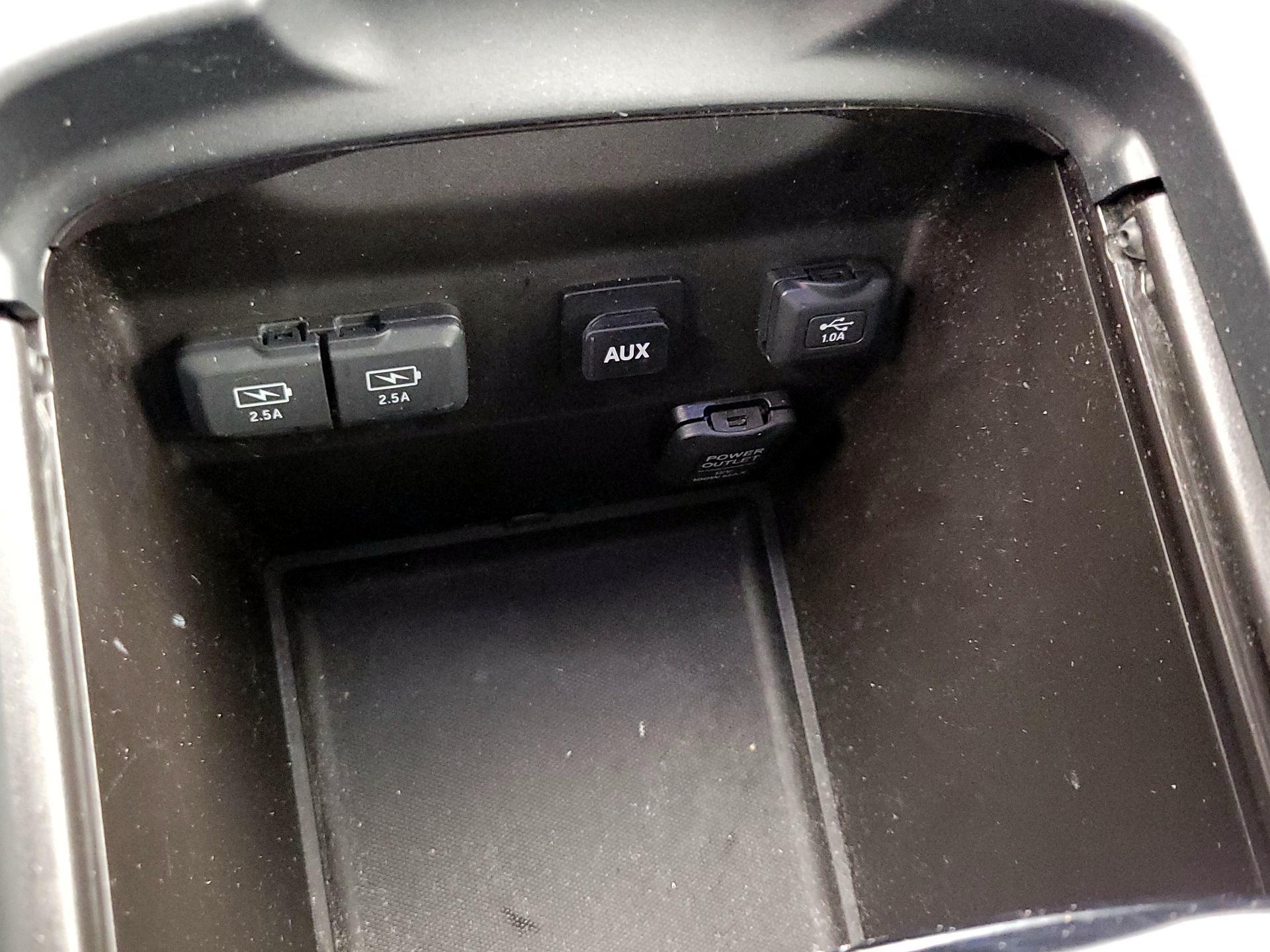 Thumbnail: 2017 Acura MDX - 19