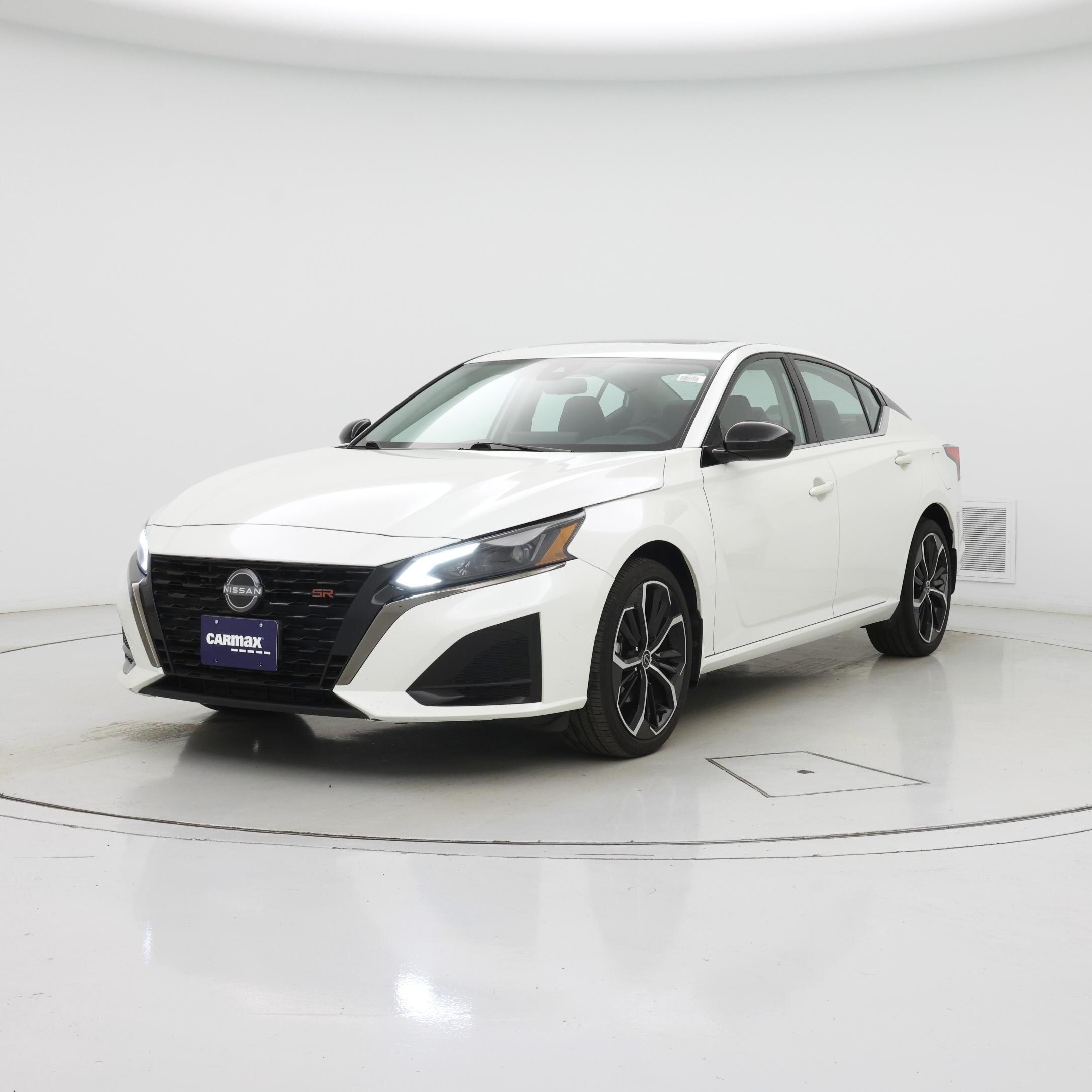 Thumbnail: 2023 Nissan Altima - 4