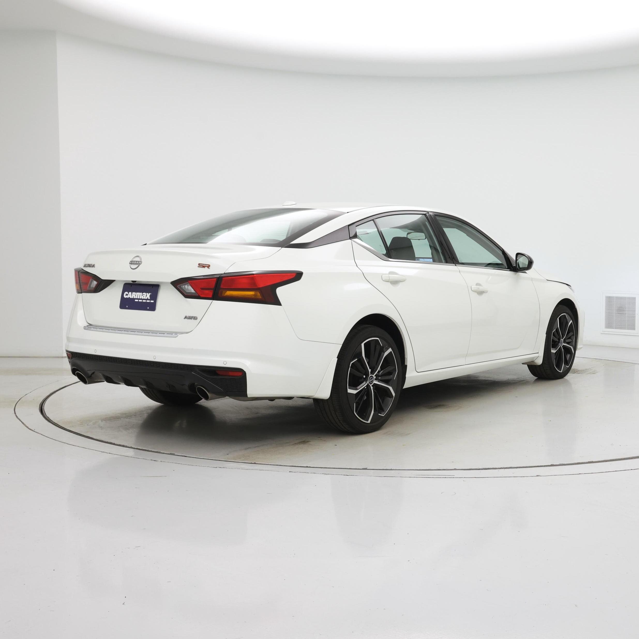 Thumbnail: 2023 Nissan Altima - 8