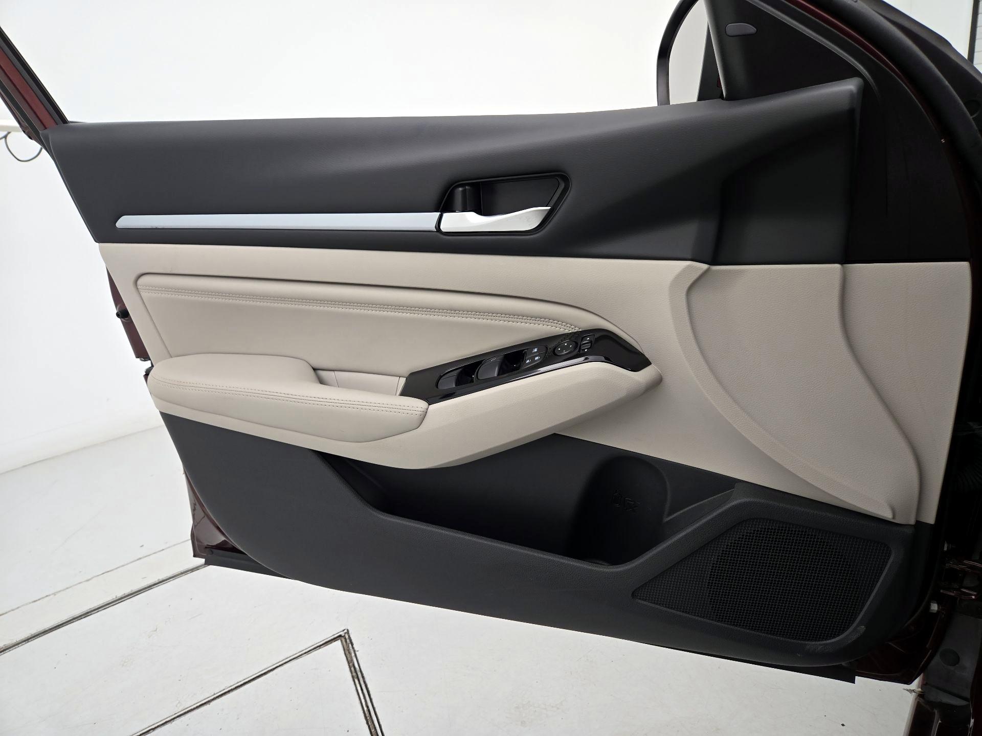 Thumbnail: 2023 Nissan Altima - 12