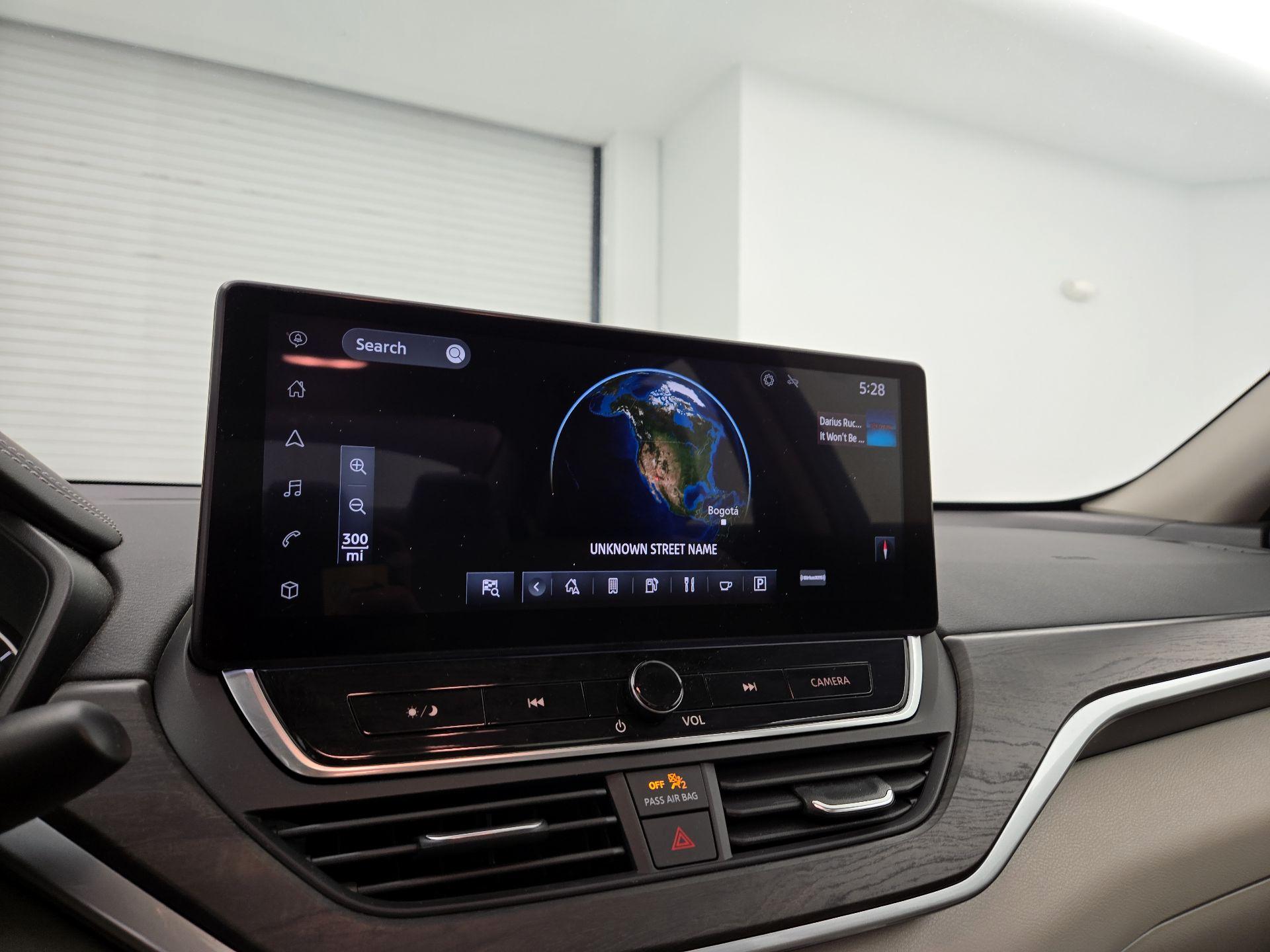 Thumbnail: 2023 Nissan Altima - 14