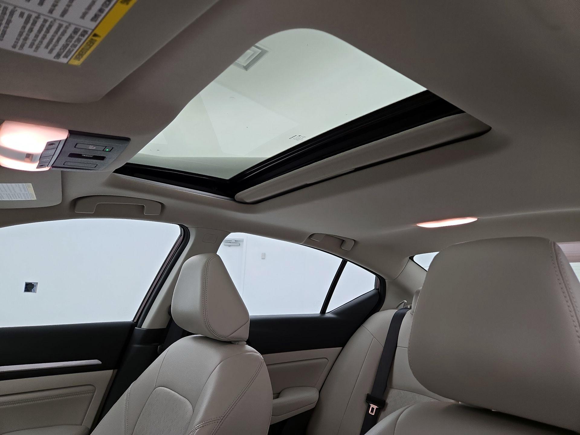 Thumbnail: 2023 Nissan Altima - 20