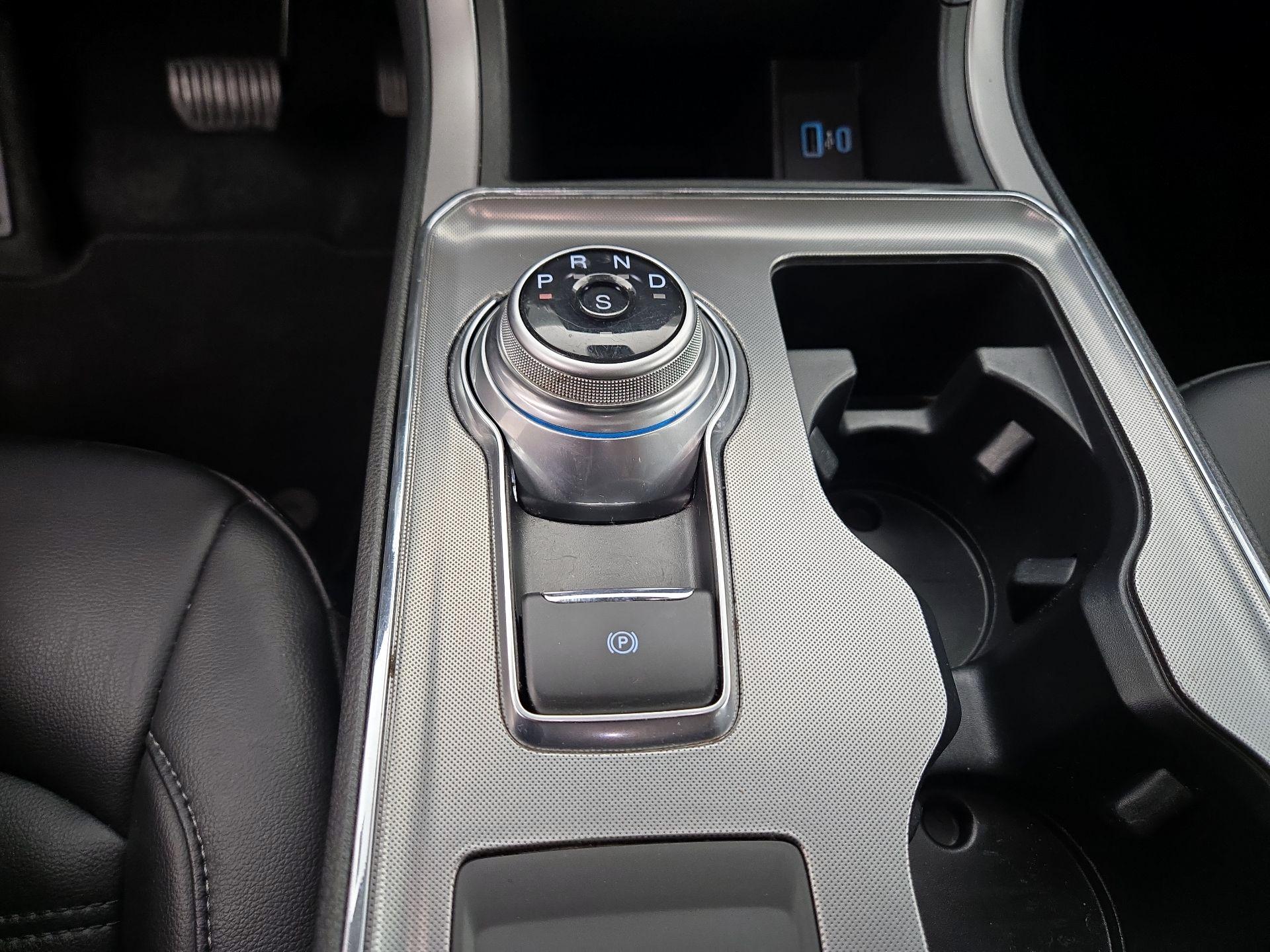 Thumbnail: 2022 Ford Edge - 18