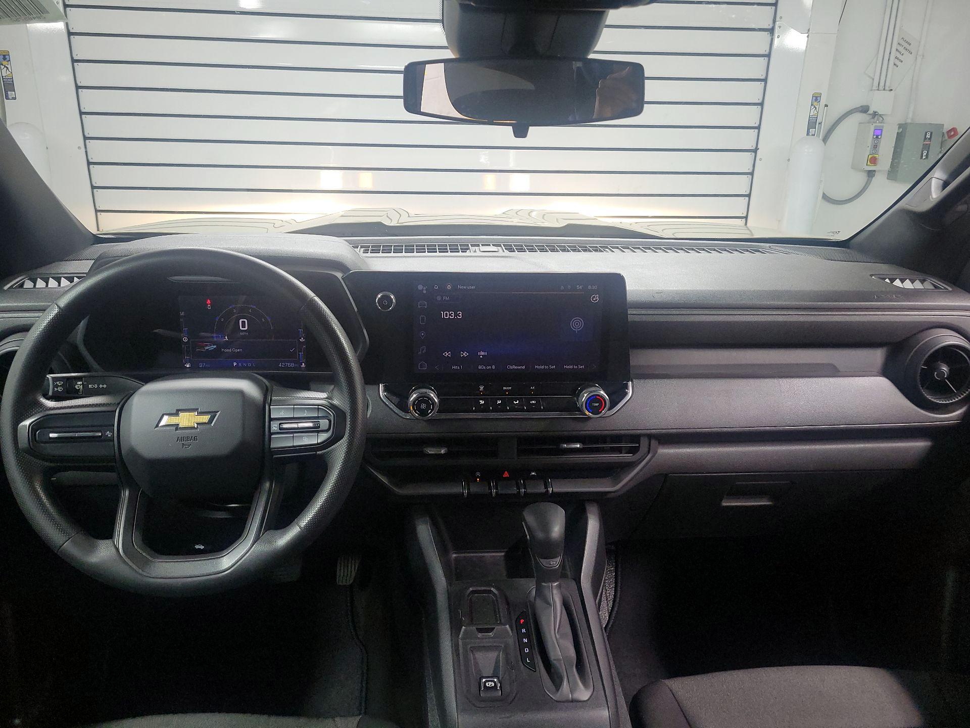 Thumbnail: 2023 Chevrolet Colorado - 9