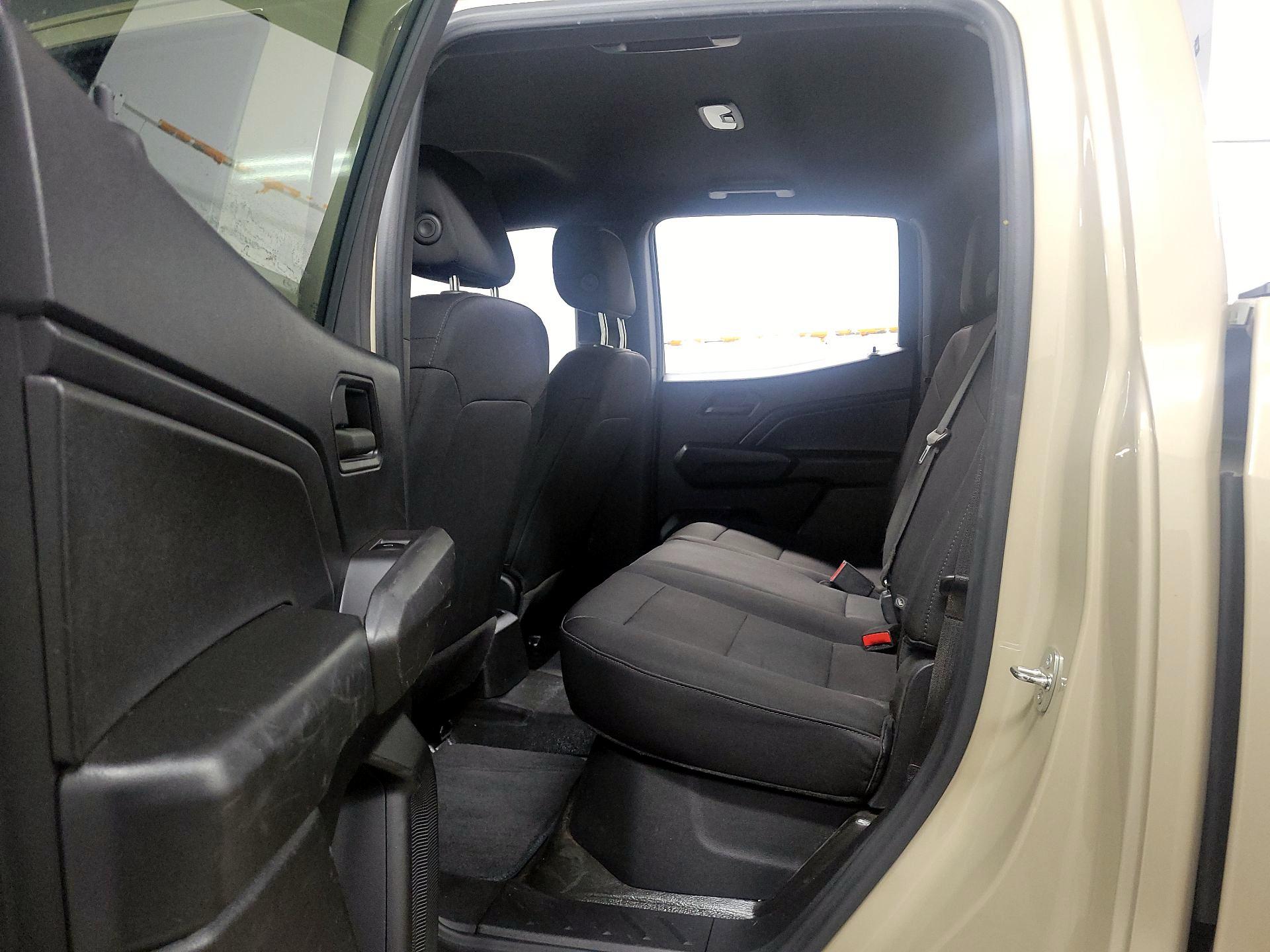 Thumbnail: 2023 Chevrolet Colorado - 19