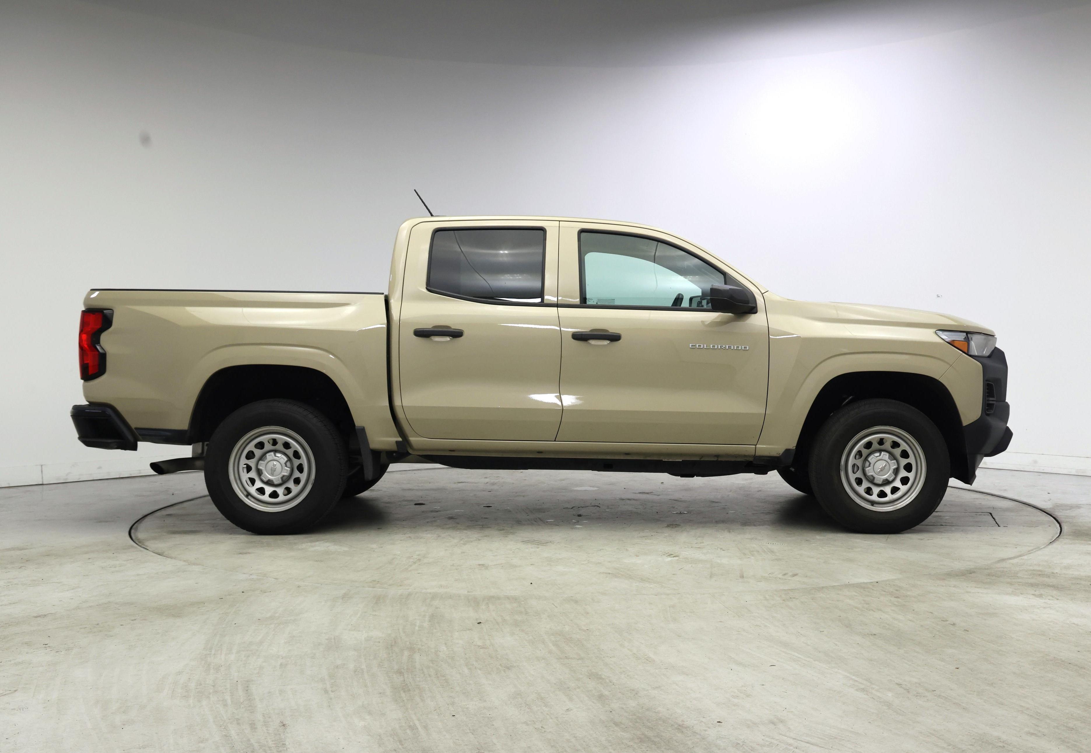 Thumbnail: 2023 Chevrolet Colorado - 7