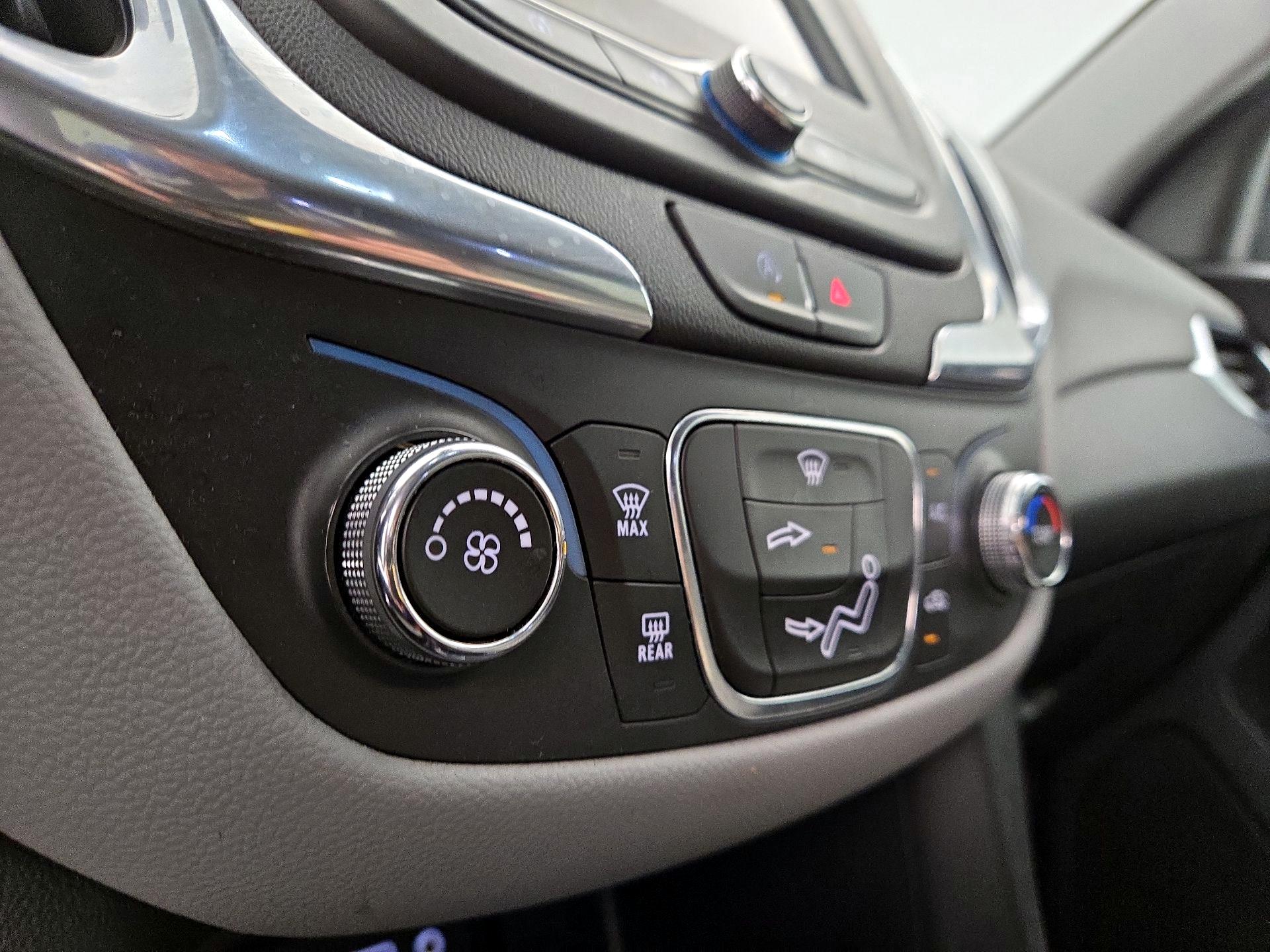 Thumbnail: 2023 Chevrolet Equinox - 16