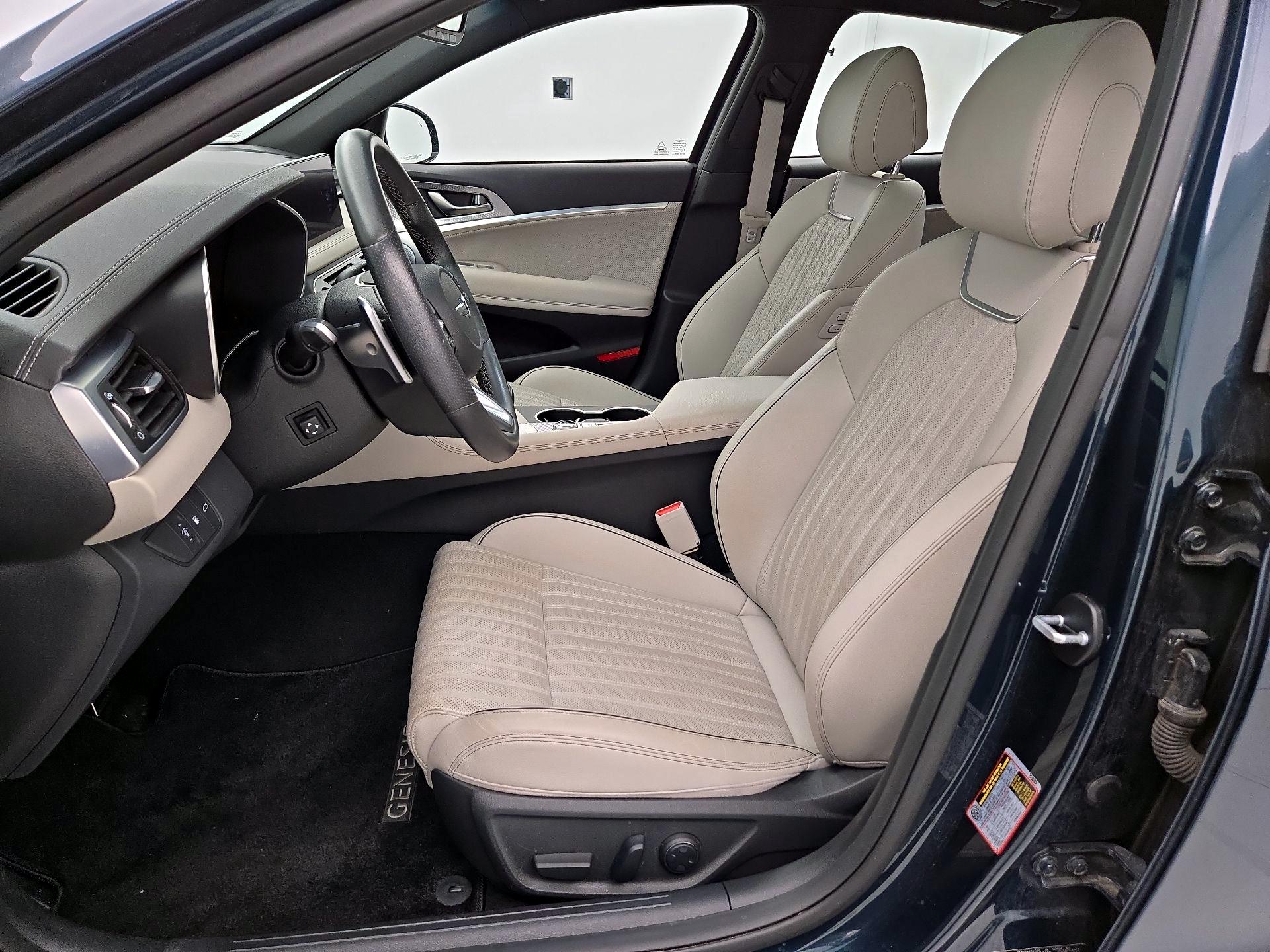 Thumbnail: 2023 Genesis G70 - 11