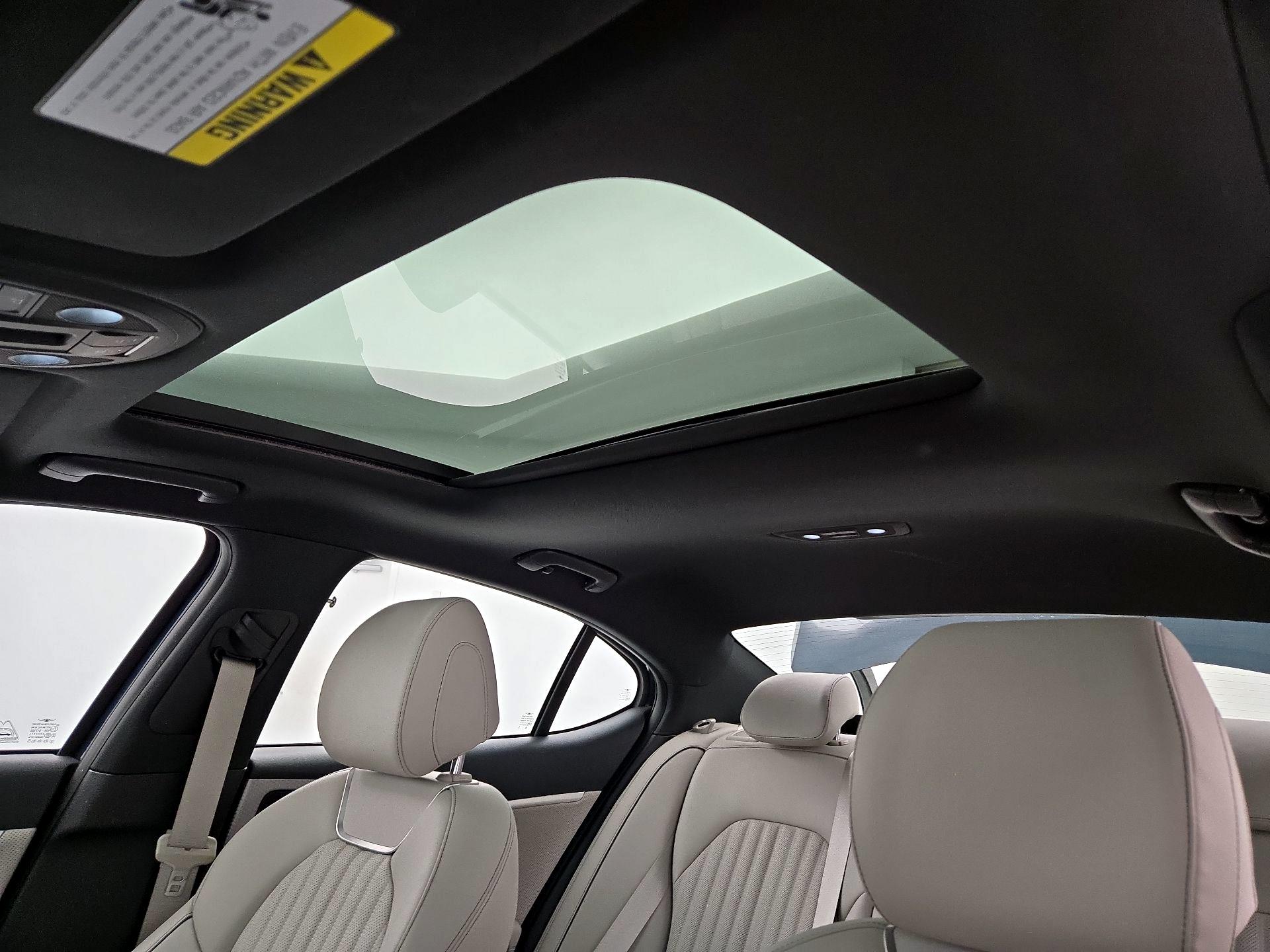 Thumbnail: 2023 Genesis G70 - 20