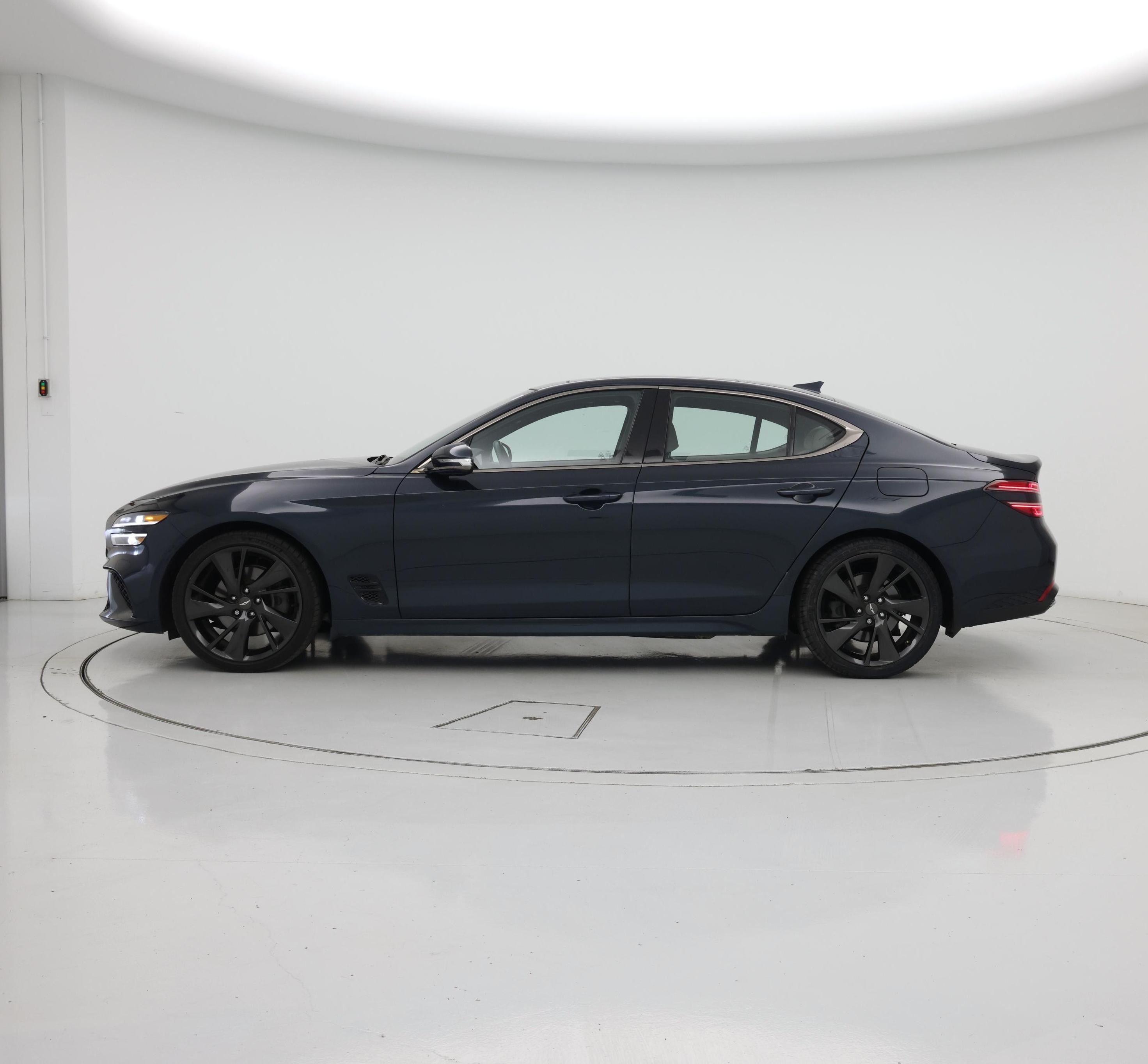 Thumbnail: 2023 Genesis G70 - 3