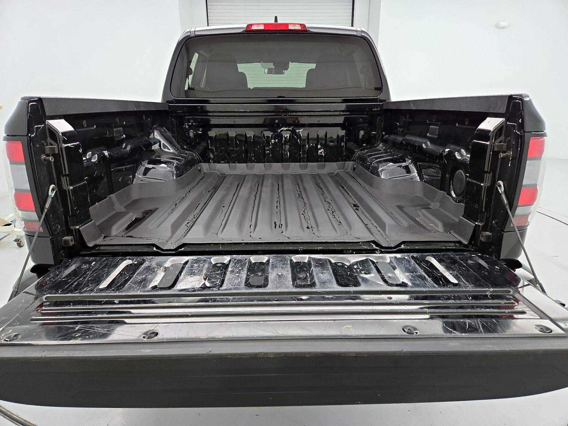 Thumbnail: 2024 Nissan Frontier - 20