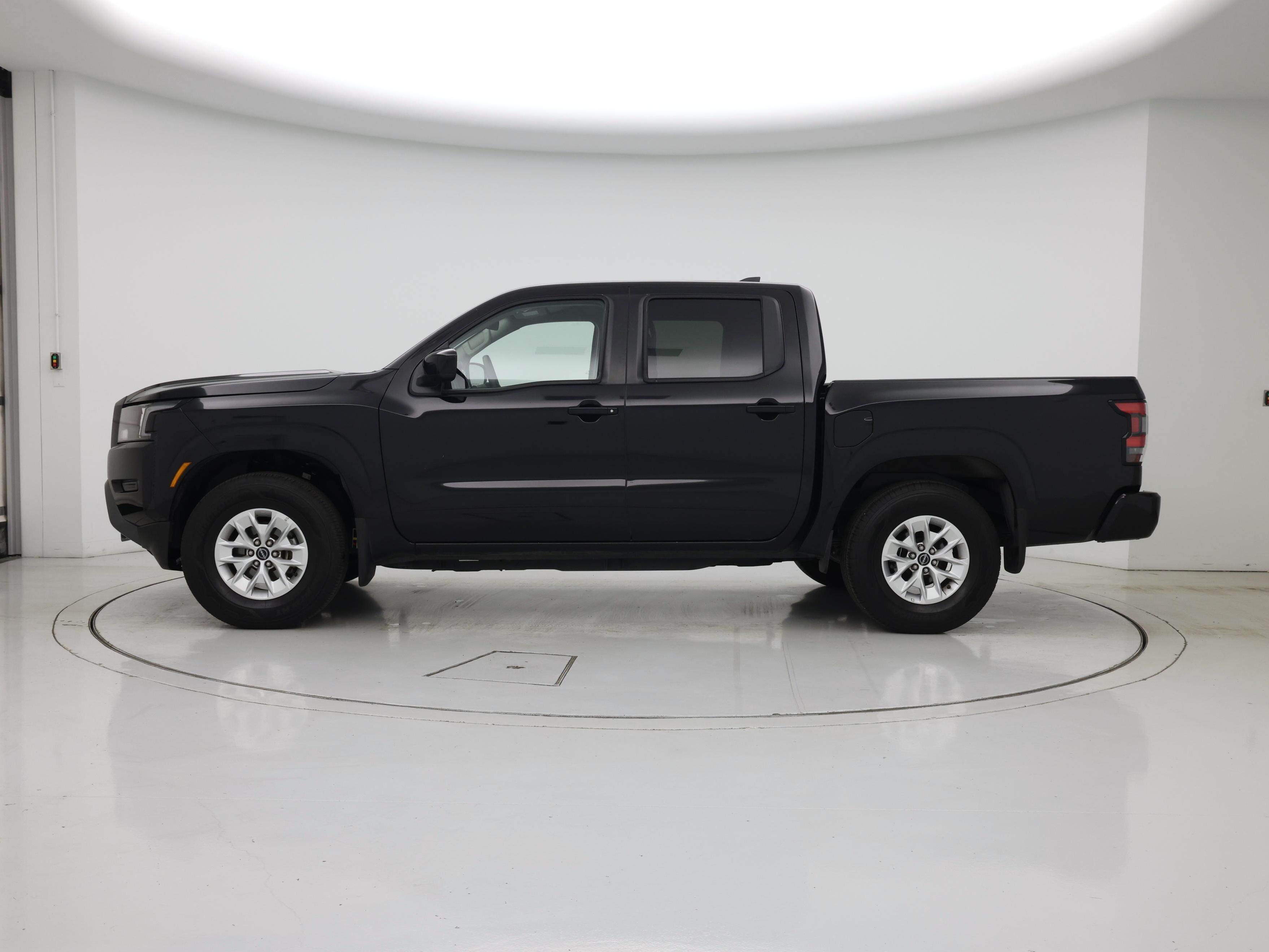 Thumbnail: 2024 Nissan Frontier - 3