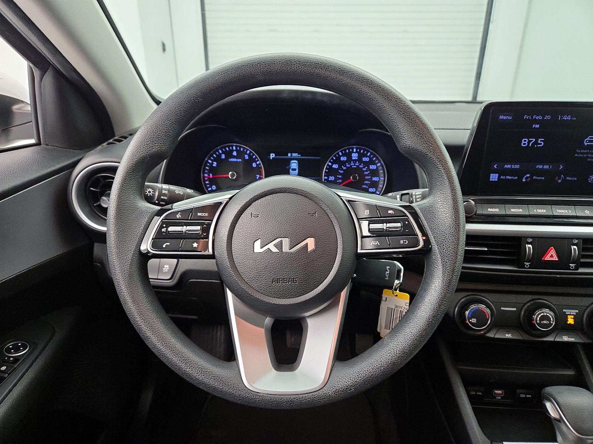 Thumbnail: 2023 Kia Forte - 10