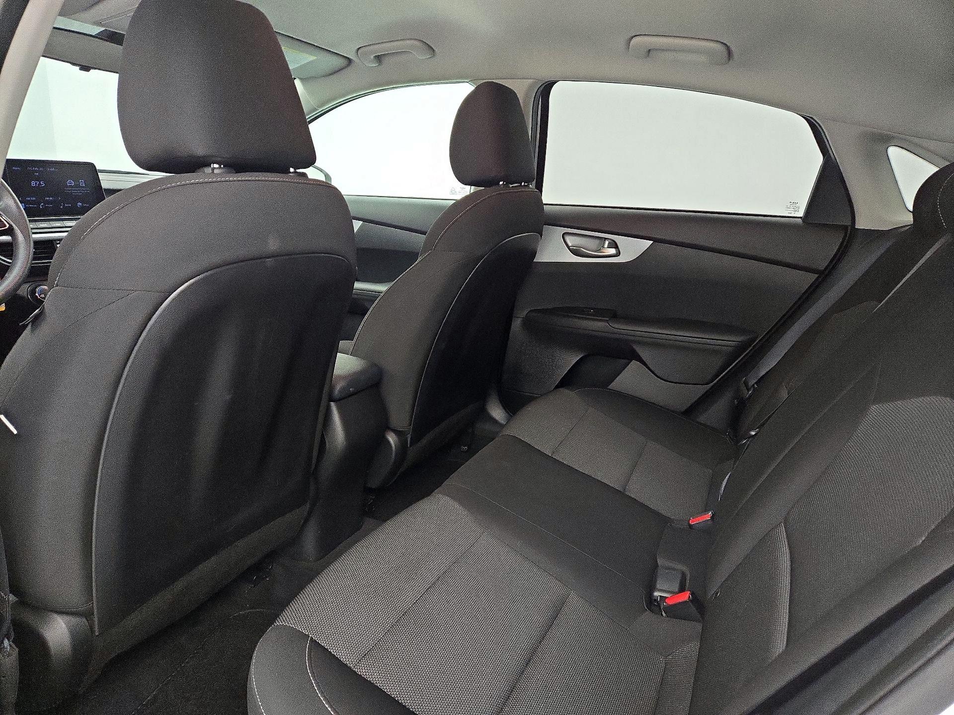 Thumbnail: 2023 Kia Forte - 19