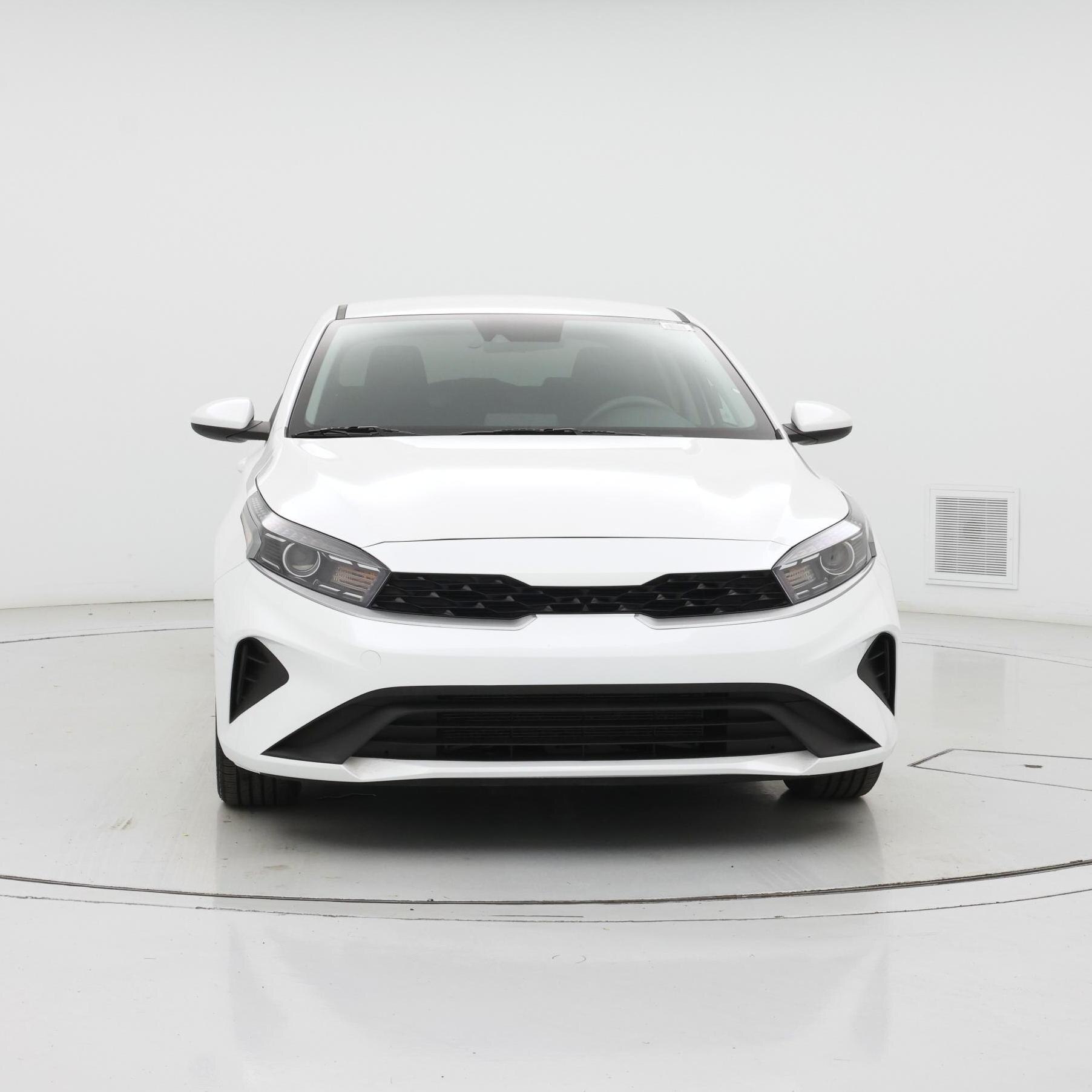 Thumbnail: 2023 Kia Forte - 5