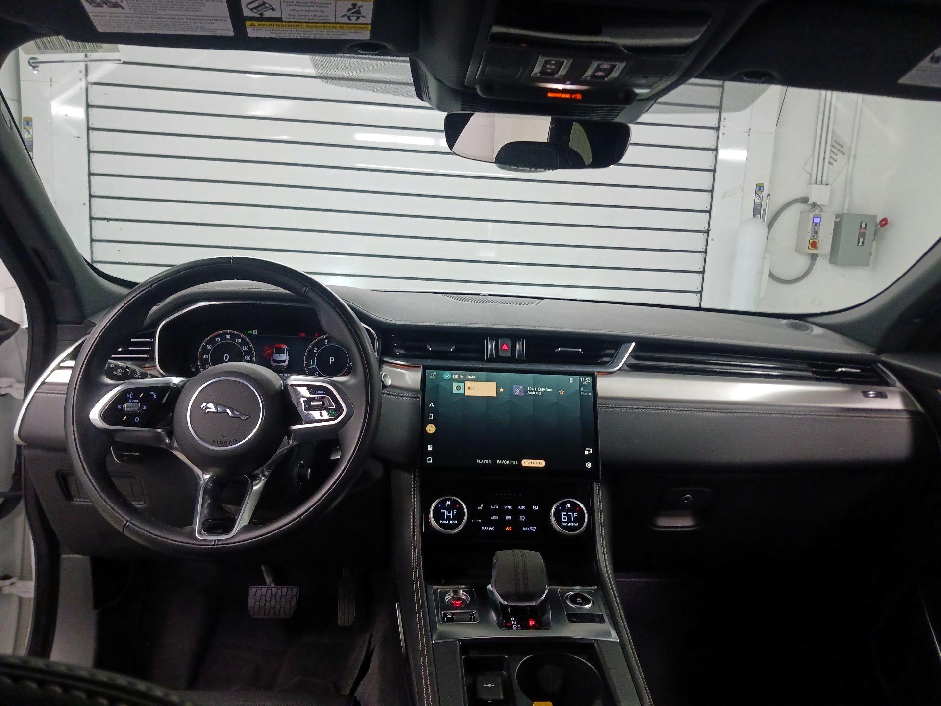 Thumbnail: 2024 Jaguar F-Pace - 9