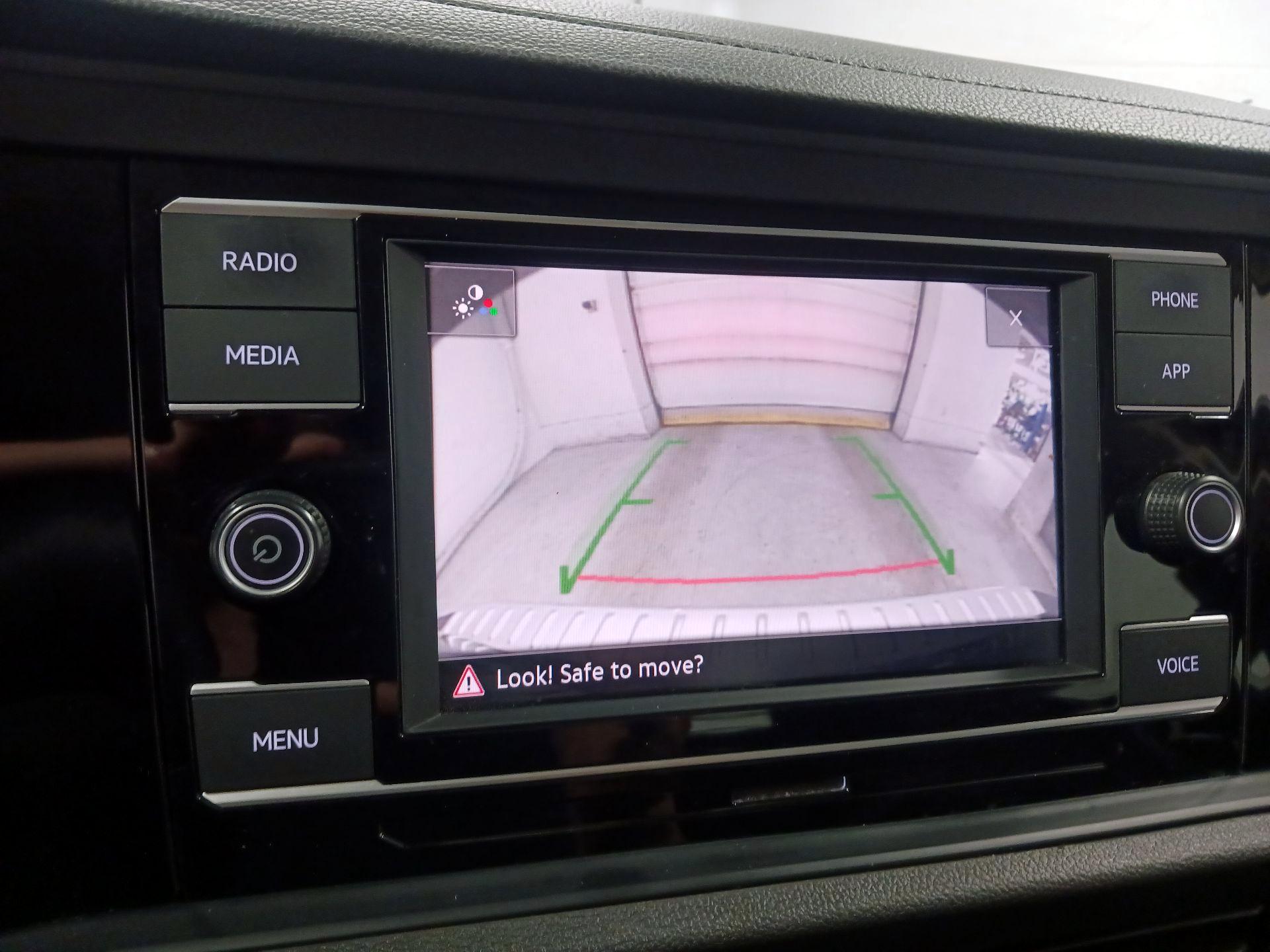 Thumbnail: 2023 Volkswagen Jetta - 14