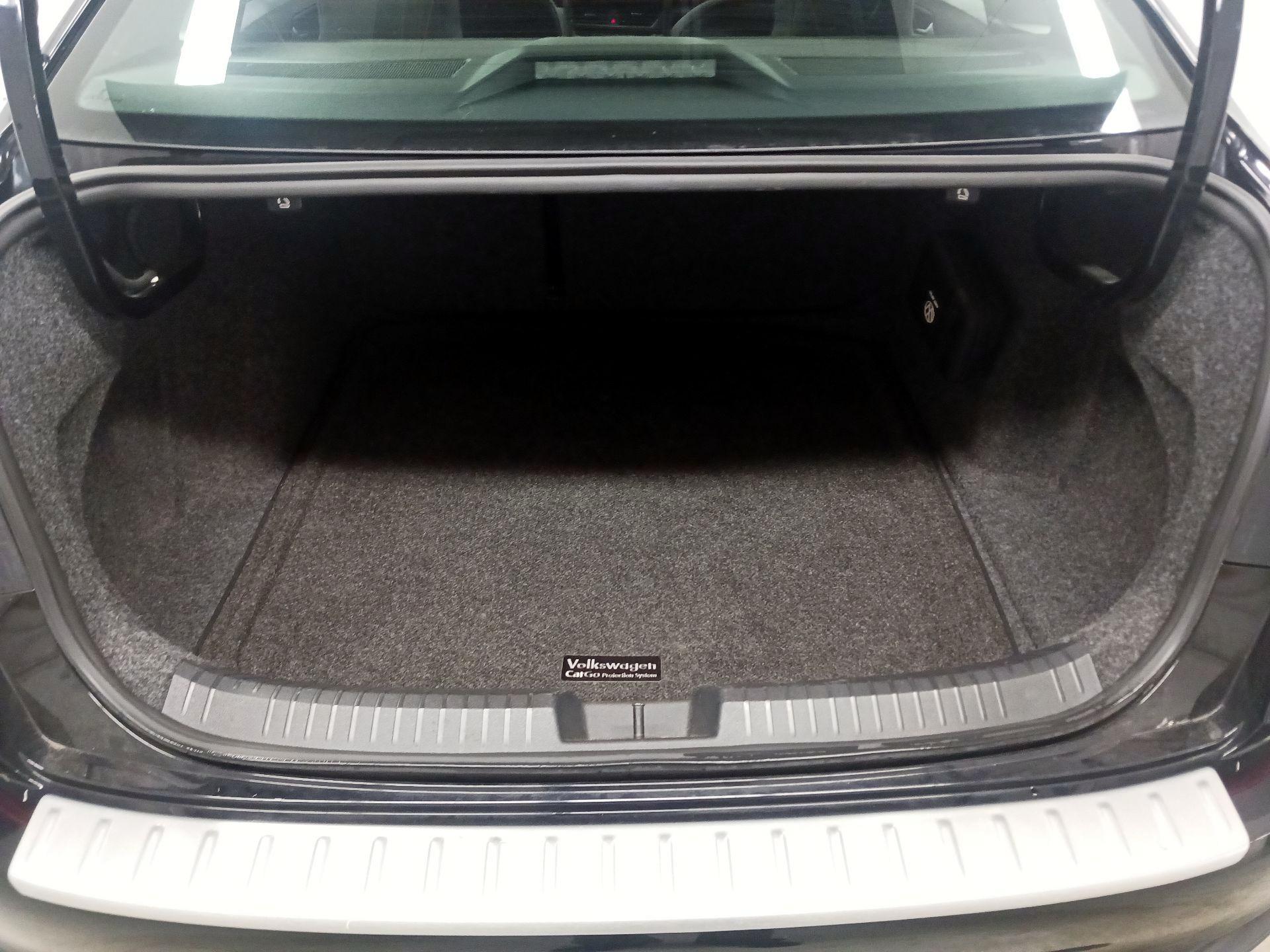 Thumbnail: 2023 Volkswagen Jetta - 20