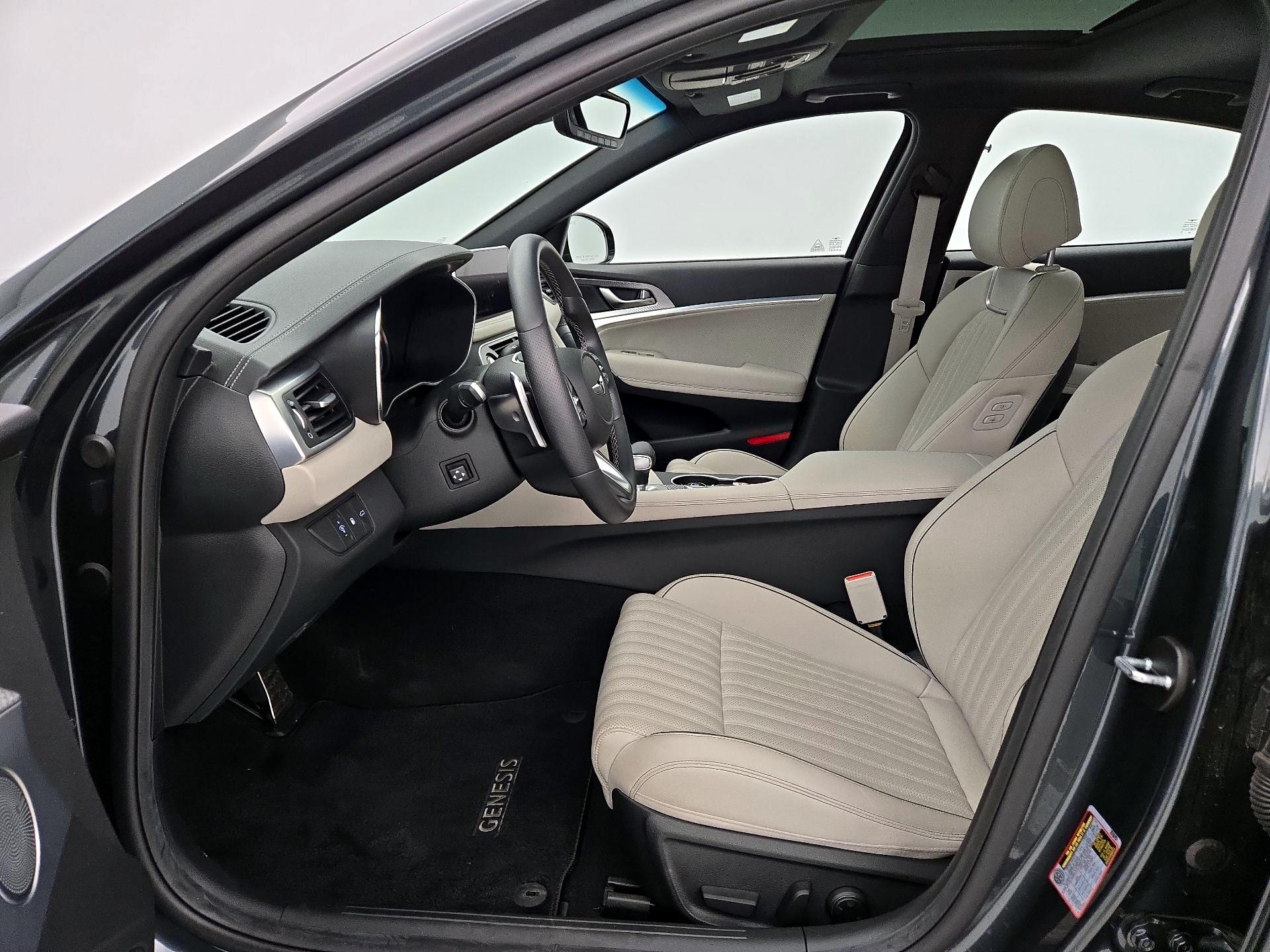 Thumbnail: 2023 Genesis G70 - 11