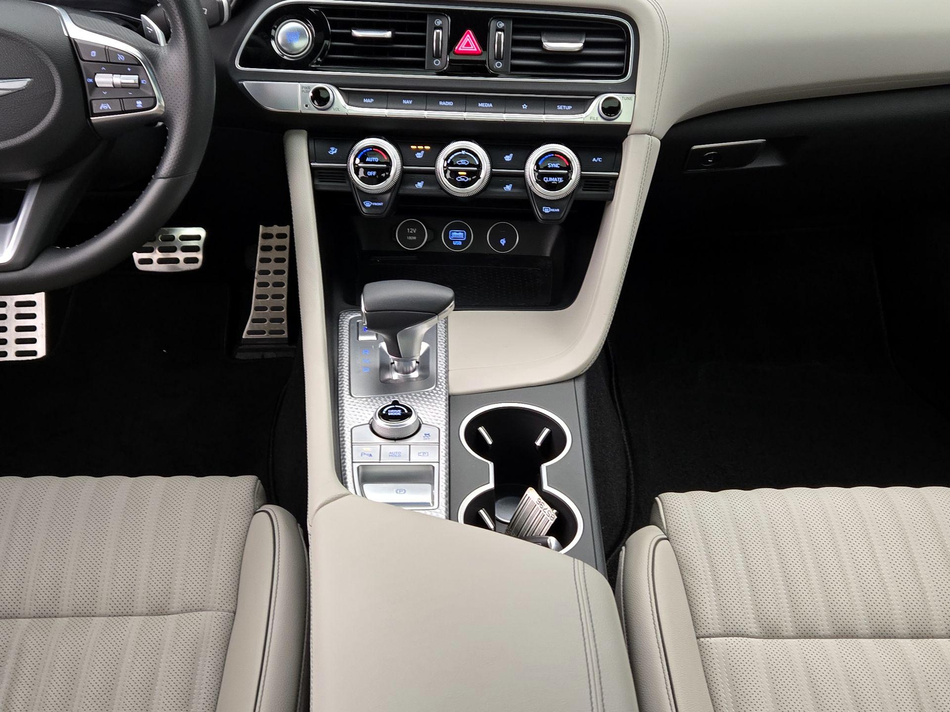 Thumbnail: 2023 Genesis G70 - 18